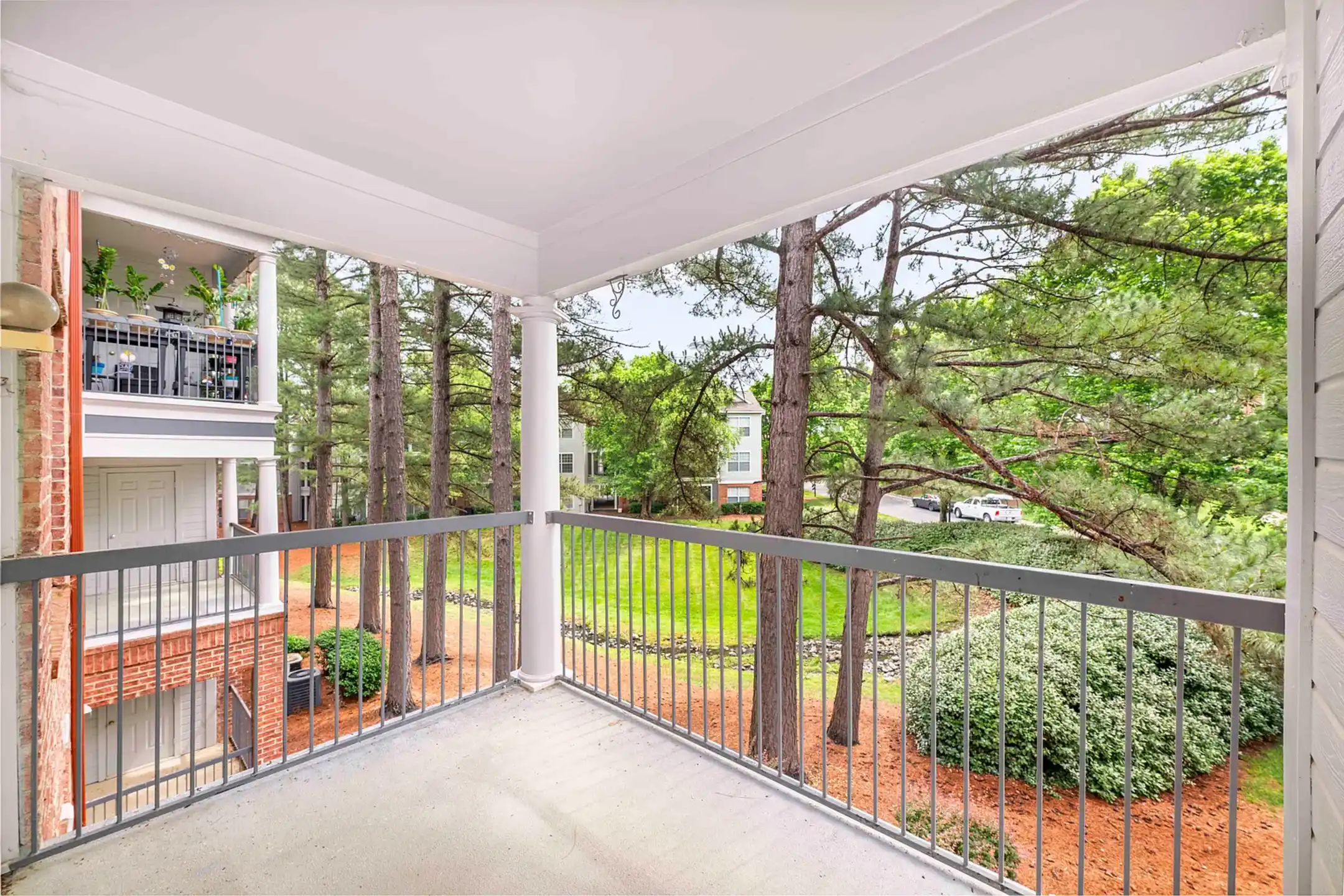 MAA Beverly Crest - Charlotte, NC 28270 | ApartmentGuide.com