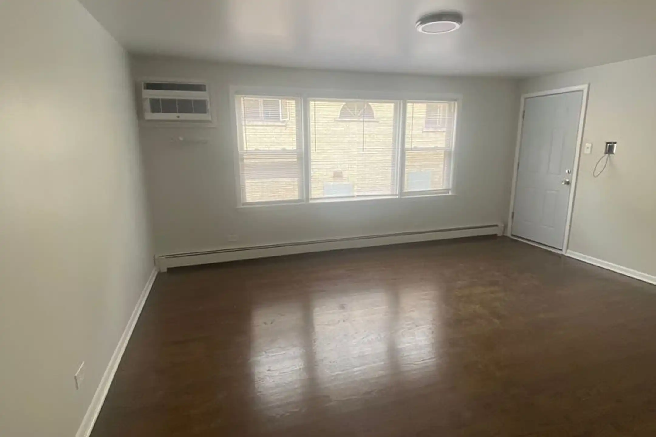7947 S King Dr unit 7947 S King Dr. #2E - Chicago, IL 60619 ...