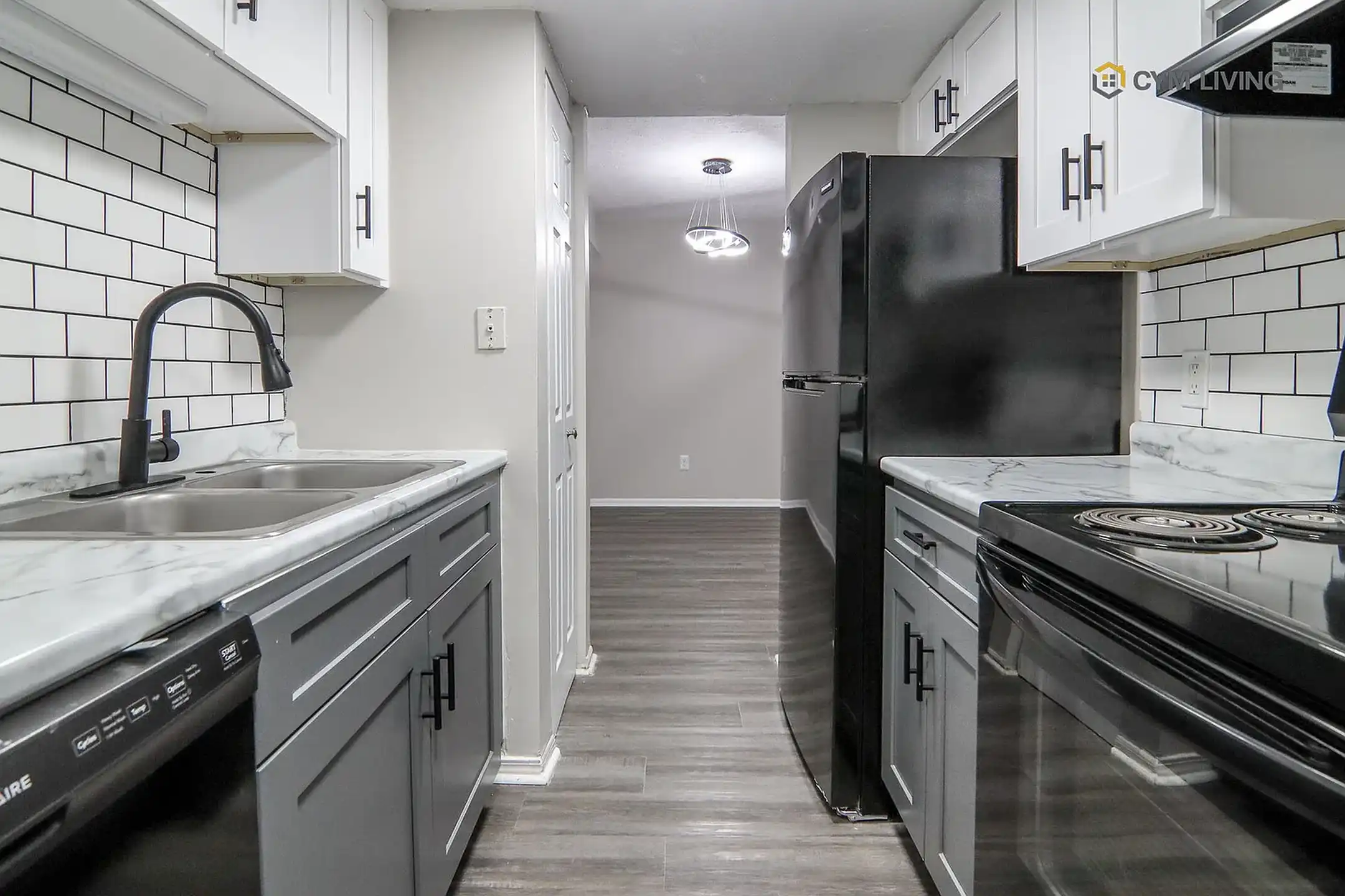 Extract Out Eclipse Water United Apartments photo