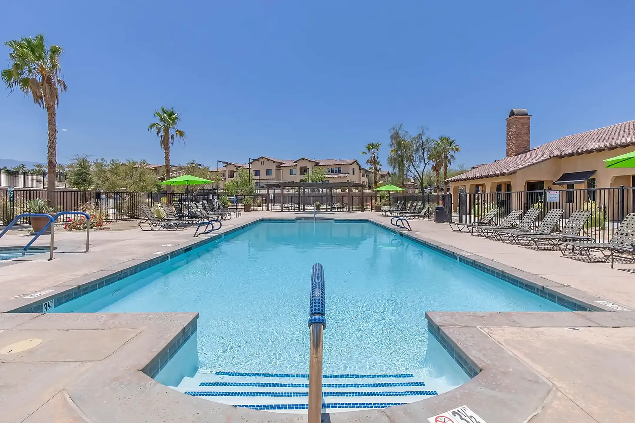 Vineyards at Palm Desert Apartment Homes