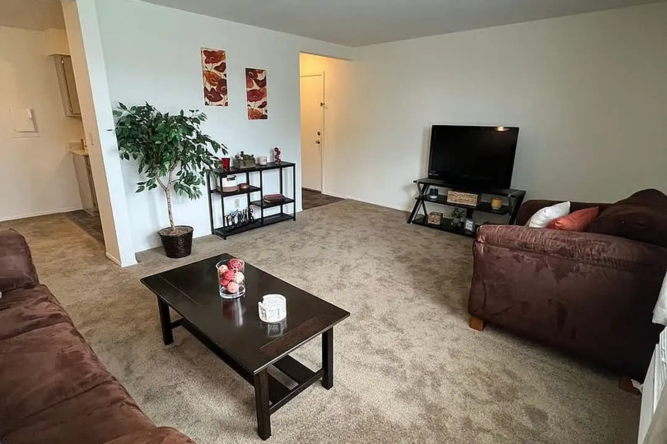 the-arbors-rockford-il-61103-apartmentguide