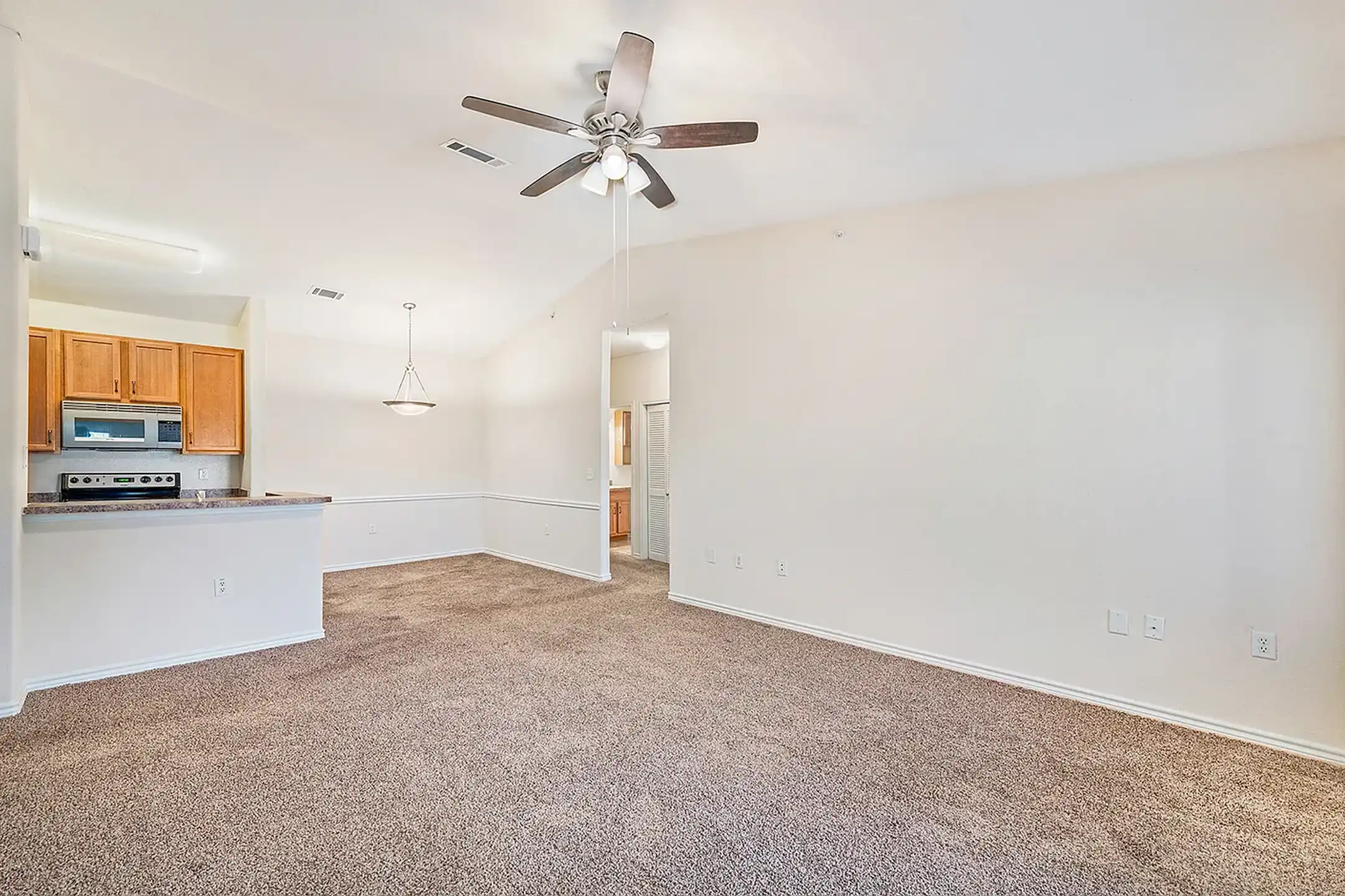 MAA Cedar Park - Cedar Park, TX 78613 | ApartmentGuide.com