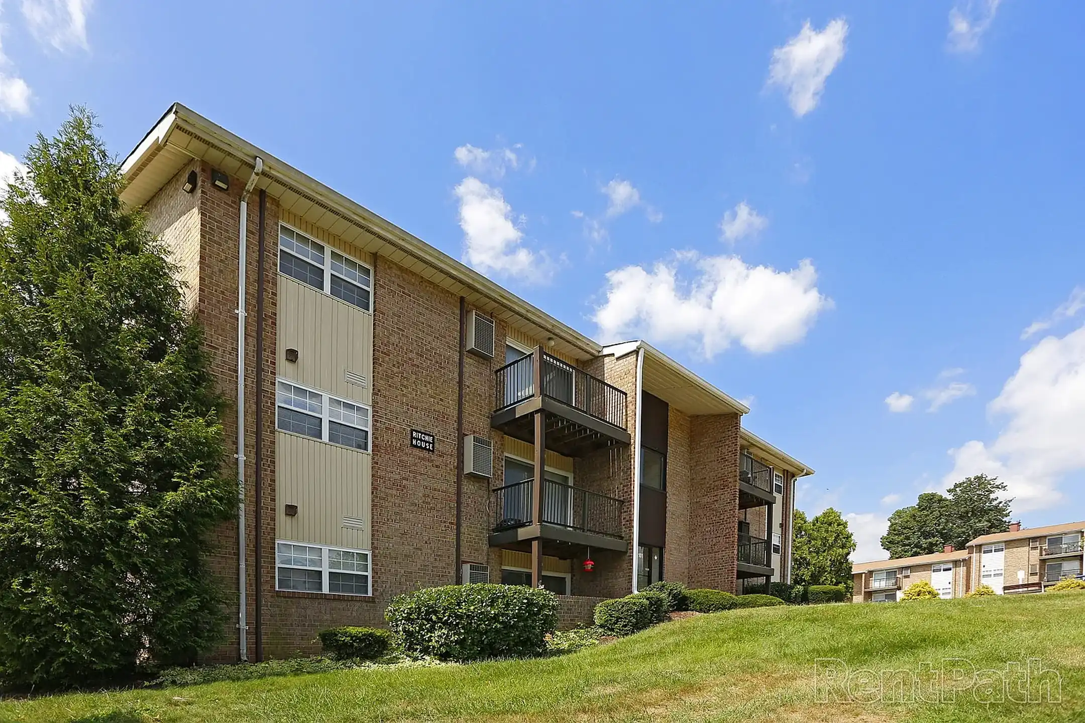 Woodcrest - Glen Burnie, MD 21061 | ApartmentGuide.com