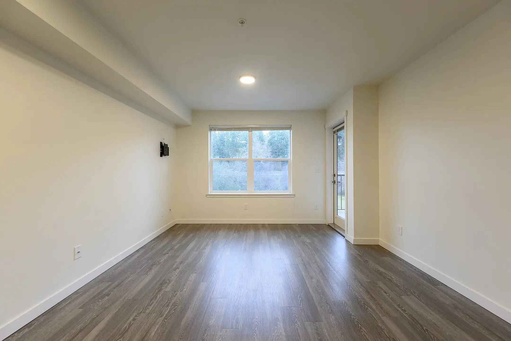 Harvard Suites - Bellingham, WA 98225 | ApartmentGuide.com