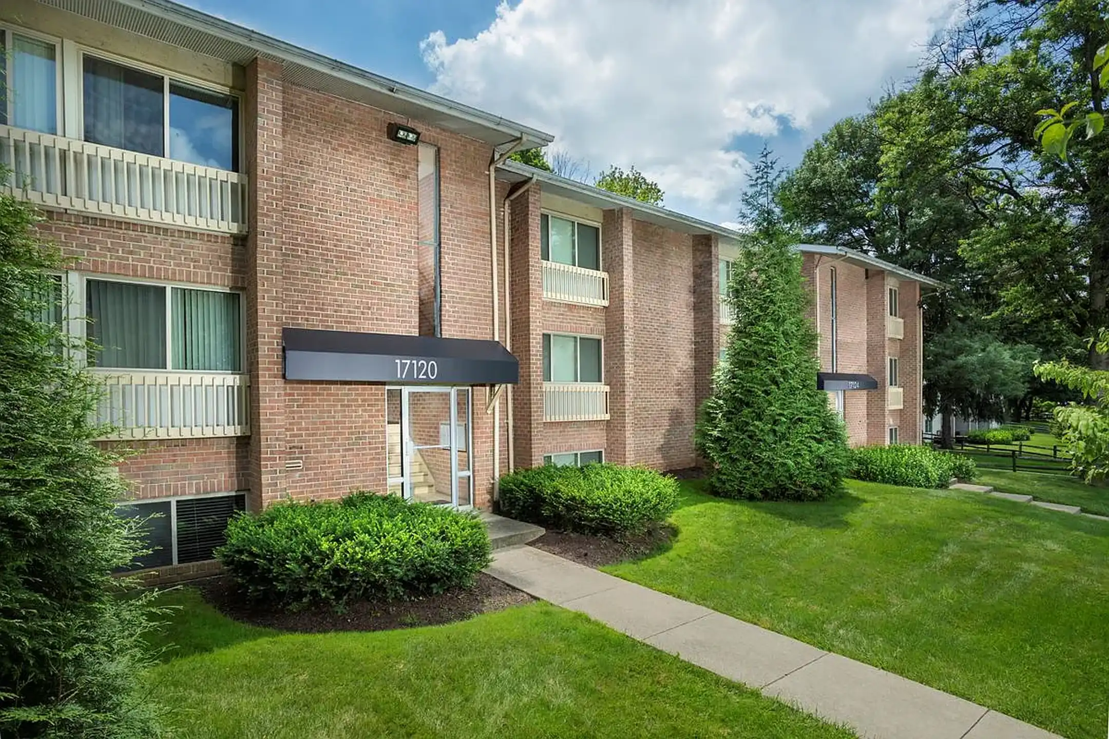 Londonderry Apartments - Gaithersburg, MD 20877 | ApartmentGuide.com