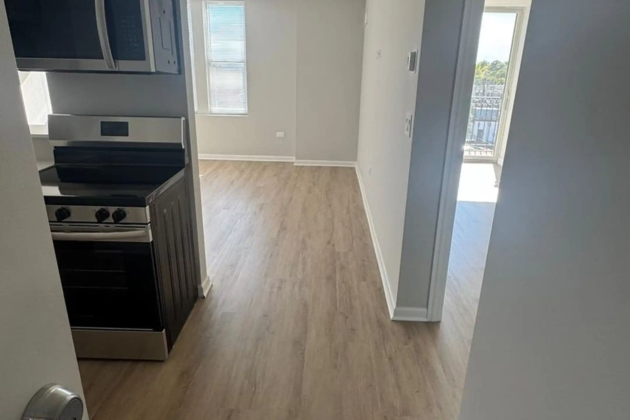 10 N Sheridan Rd unit 401 - Waukegan, IL 60085 | ApartmentGuide.com