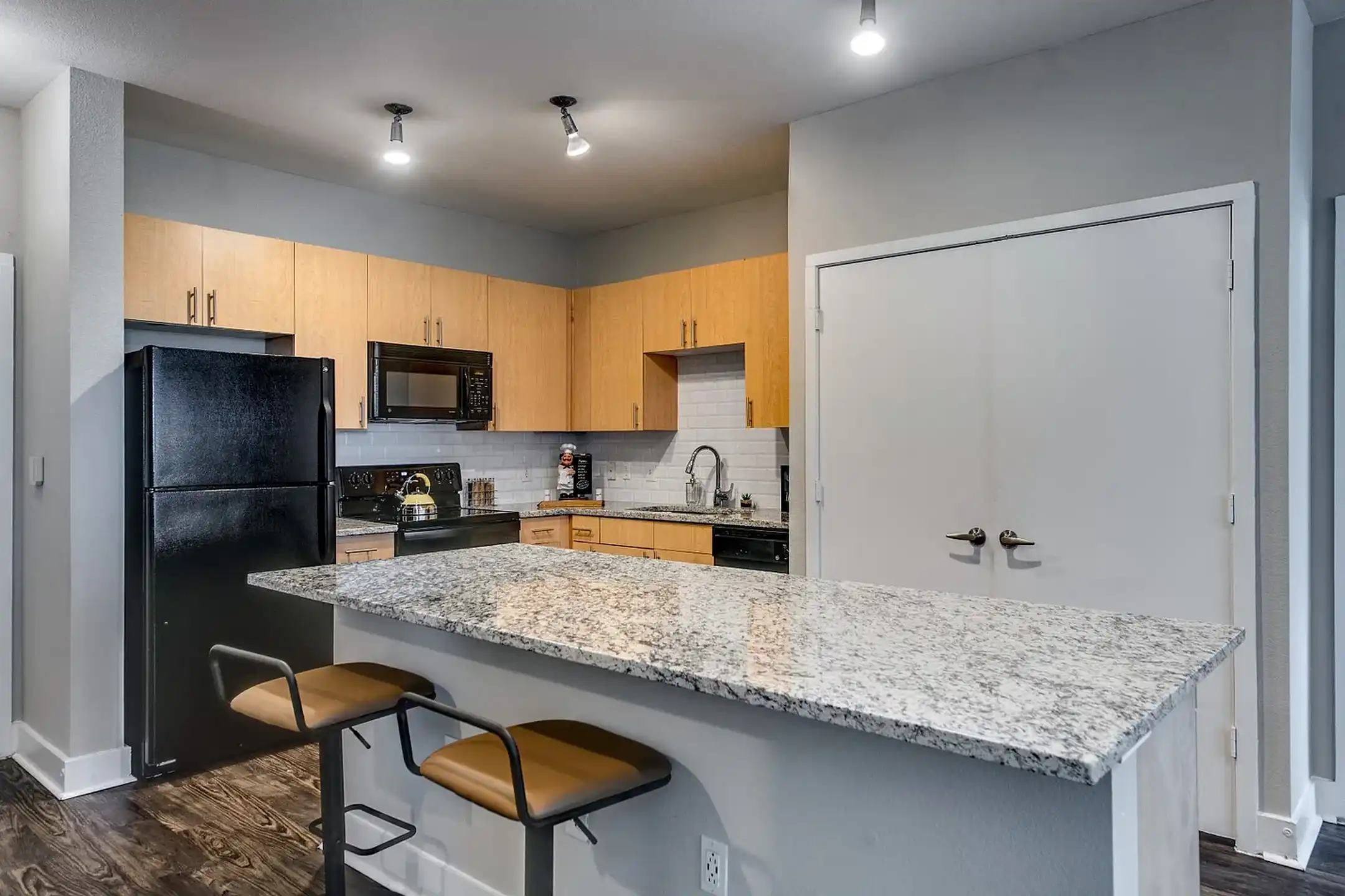 The Depot - Fort Worth, TX 76102 | ApartmentGuide.com