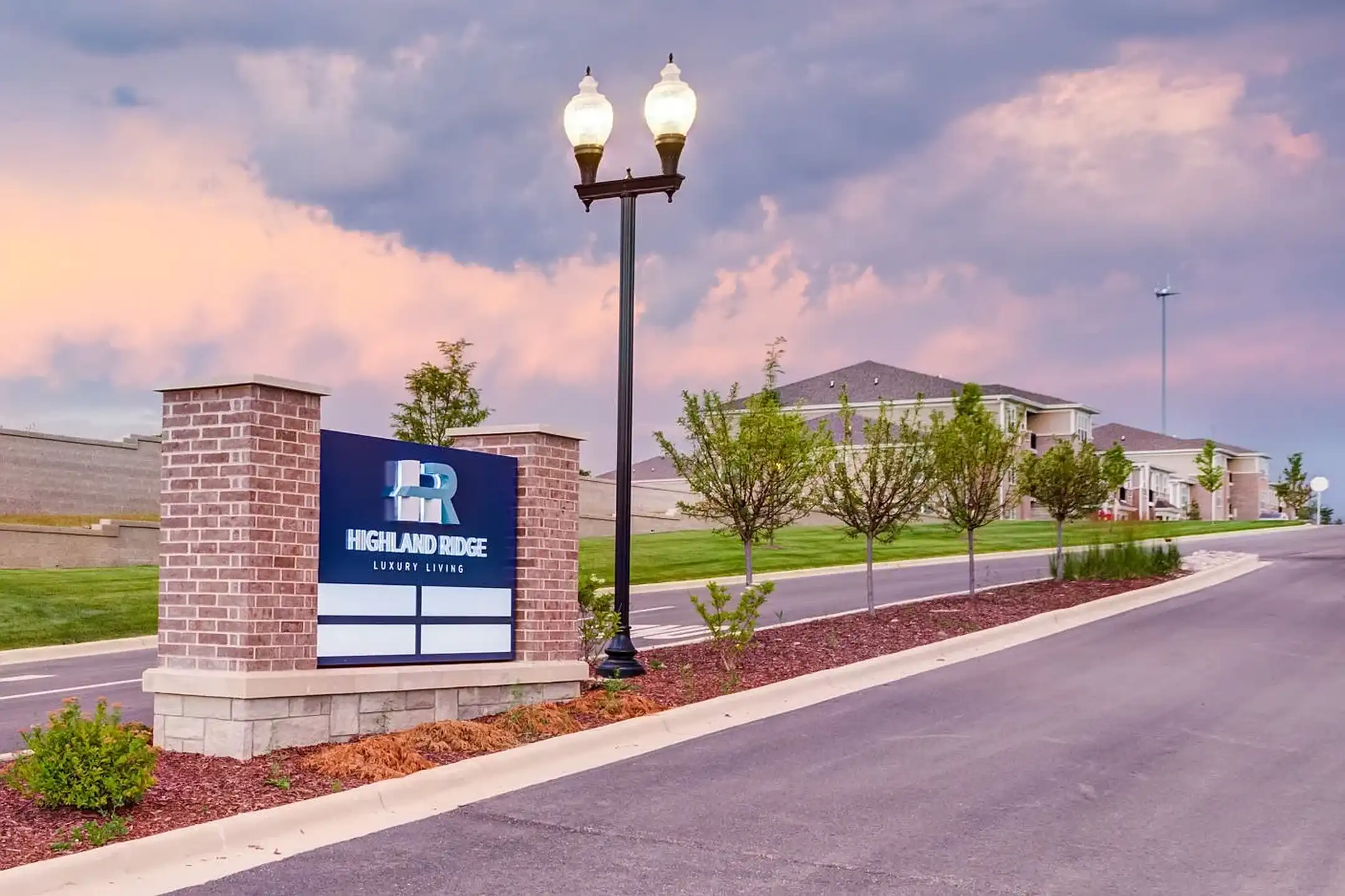 Highland Ridge - Lockport, IL 60441 | ApartmentGuide.com