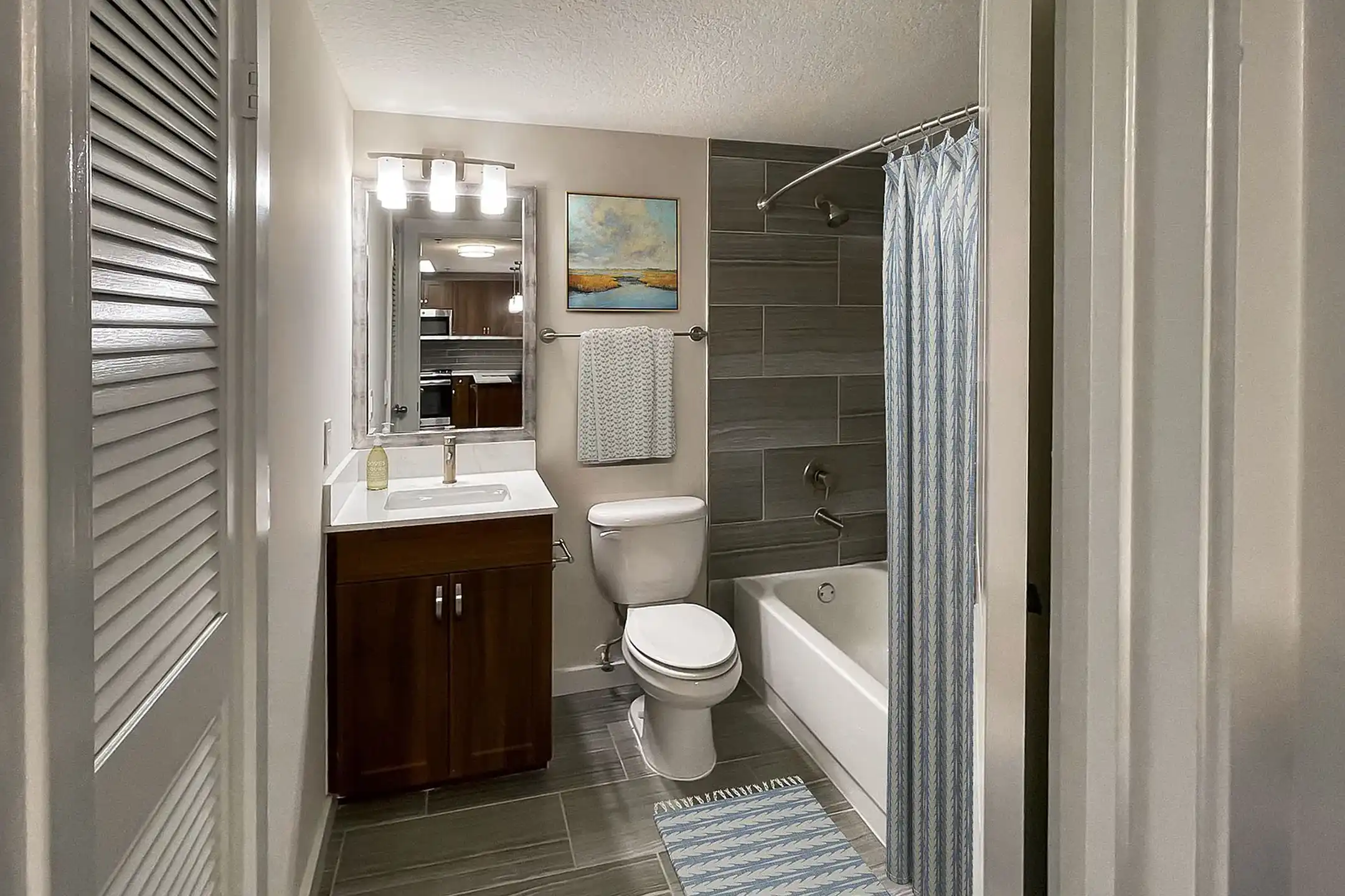 Mizner Park Apartments - Boca Raton, FL 33432 | ApartmentGuide.com, image size:2160x1440