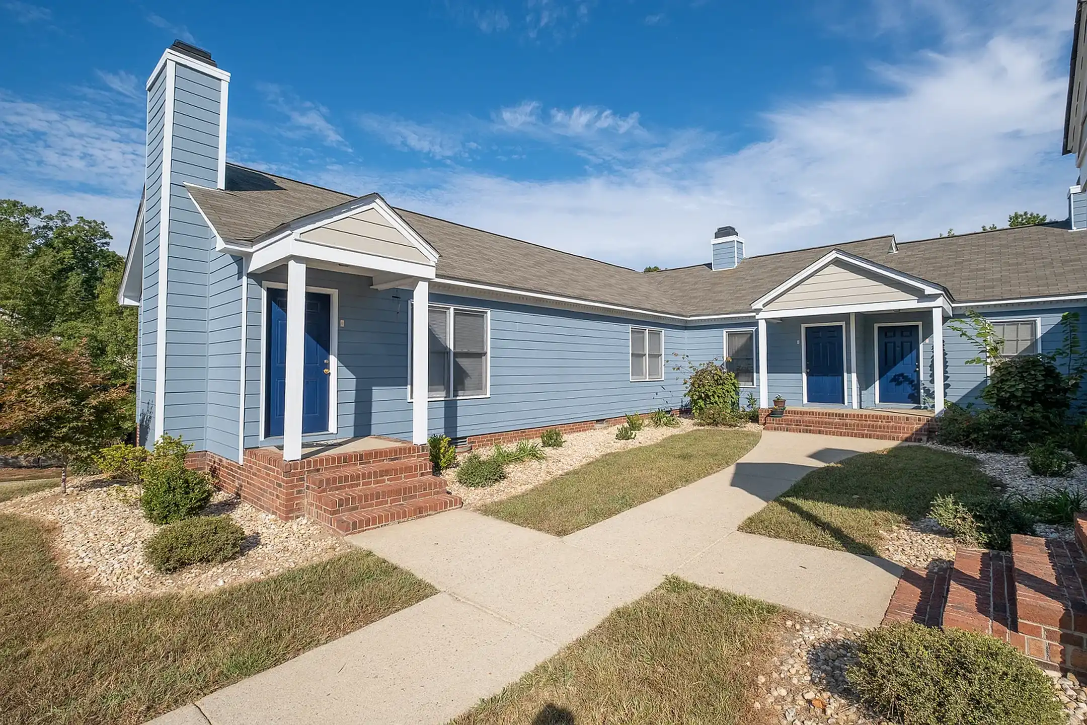 MILLBROOK POINTE APARTMENTS - Raleigh, NC 27604 | ApartmentGuide.com