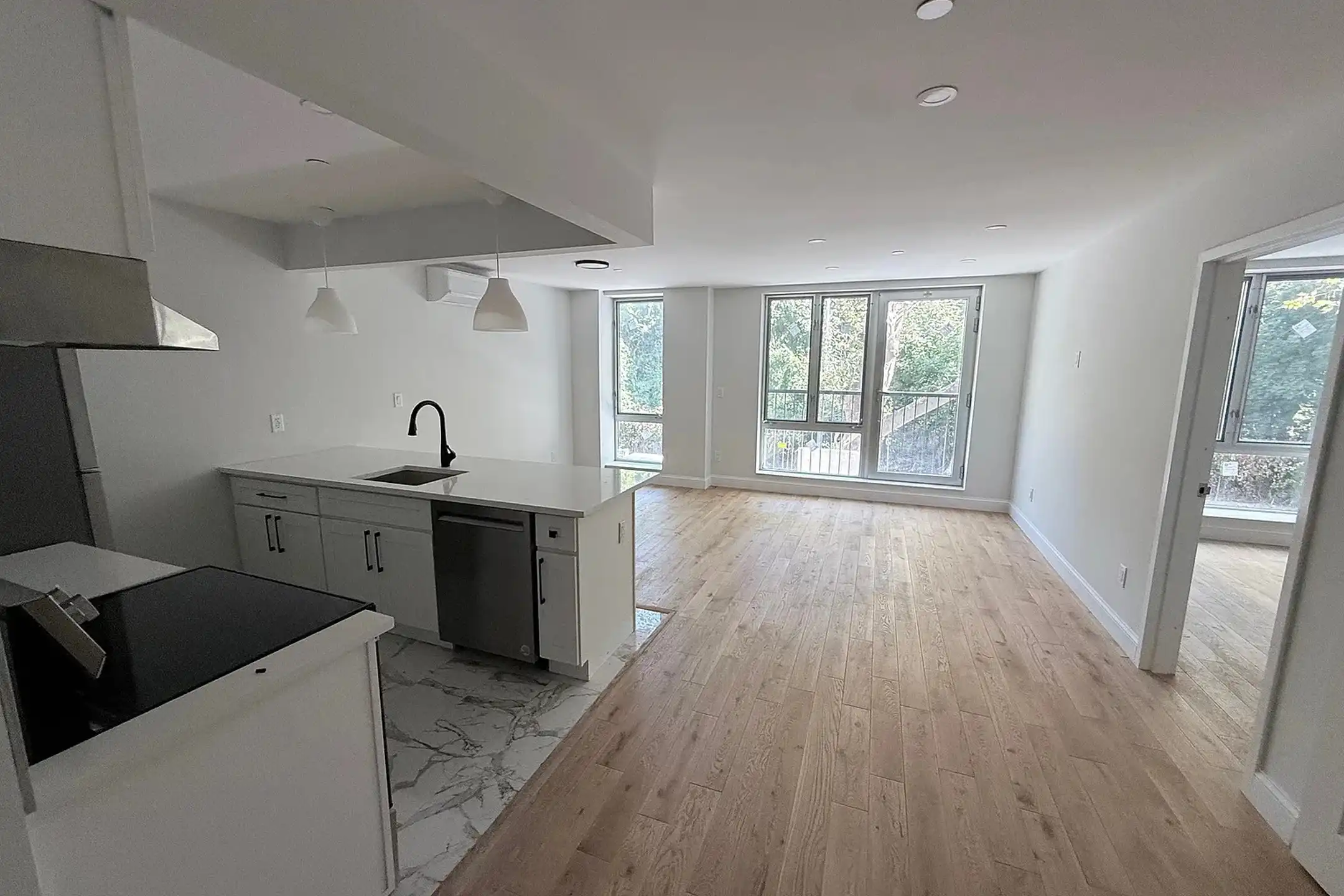 75-42 Grand Central Pkwy unit 2B - Flushing, NY 11375 | ApartmentGuide.com