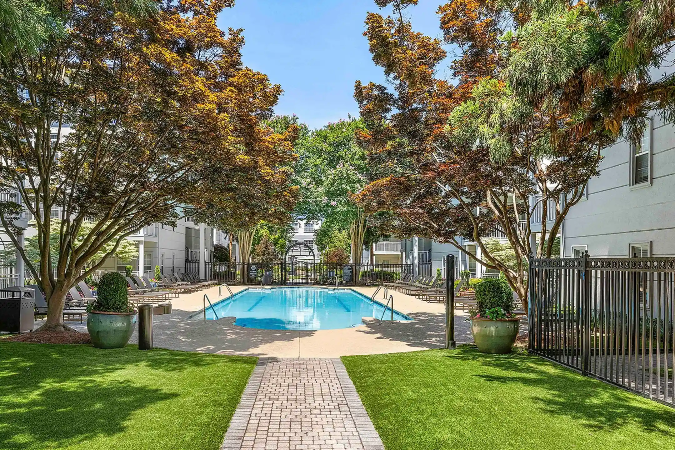 MAA Gardens - Atlanta, GA 30319 | ApartmentGuide.com