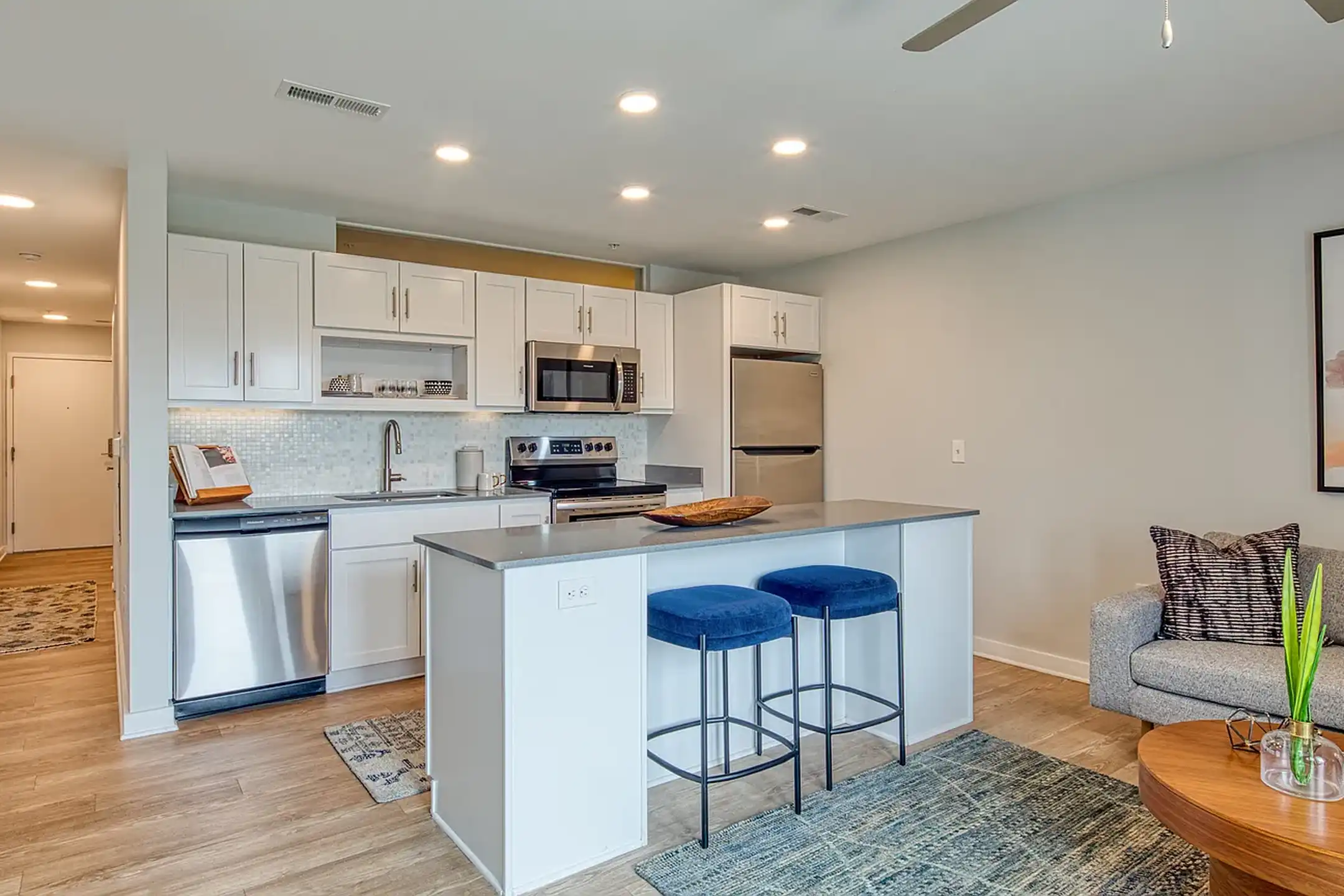 Picture of Shiplock Views - Richmond, VA 23223 | ApartmentGuide.com