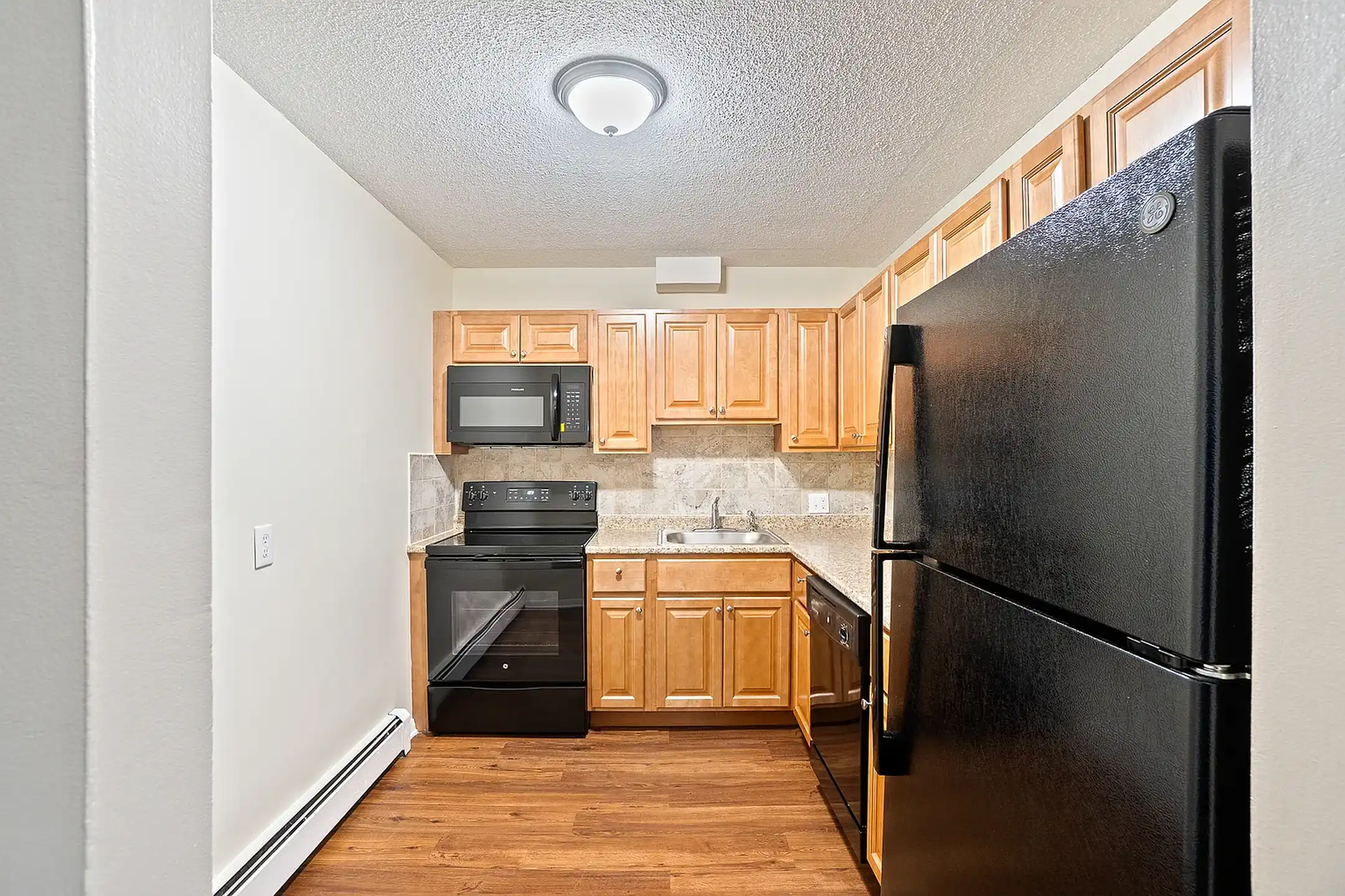 Landings on the Trail Apartment Homes - Riverside, RI 02915 ...