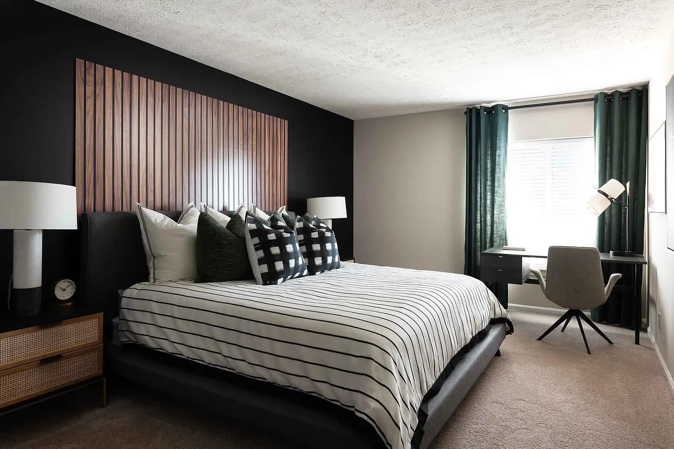 the Apartment× HOUYHNHNM STABRIDGEハット Harriet the Spy's $5M Upper East Side Townhouse Finds a