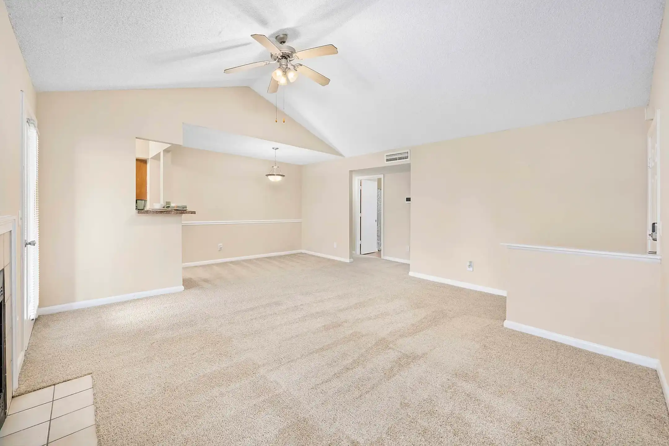 MAA Mandarin Lakes - Jacksonville, FL 32257 | ApartmentGuide.com