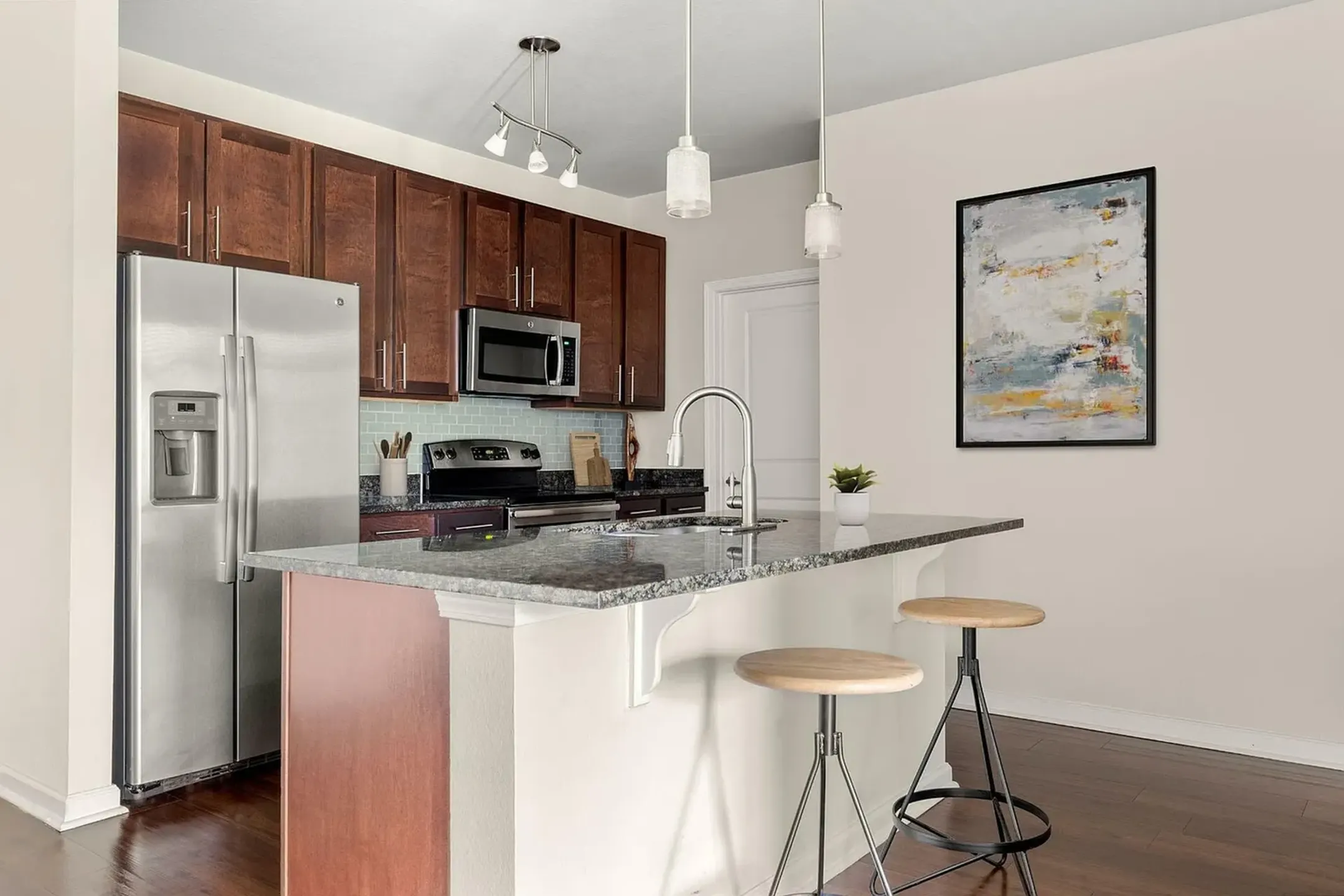 Citi Lakes - Orlando, FL 32821 | ApartmentGuide.com
