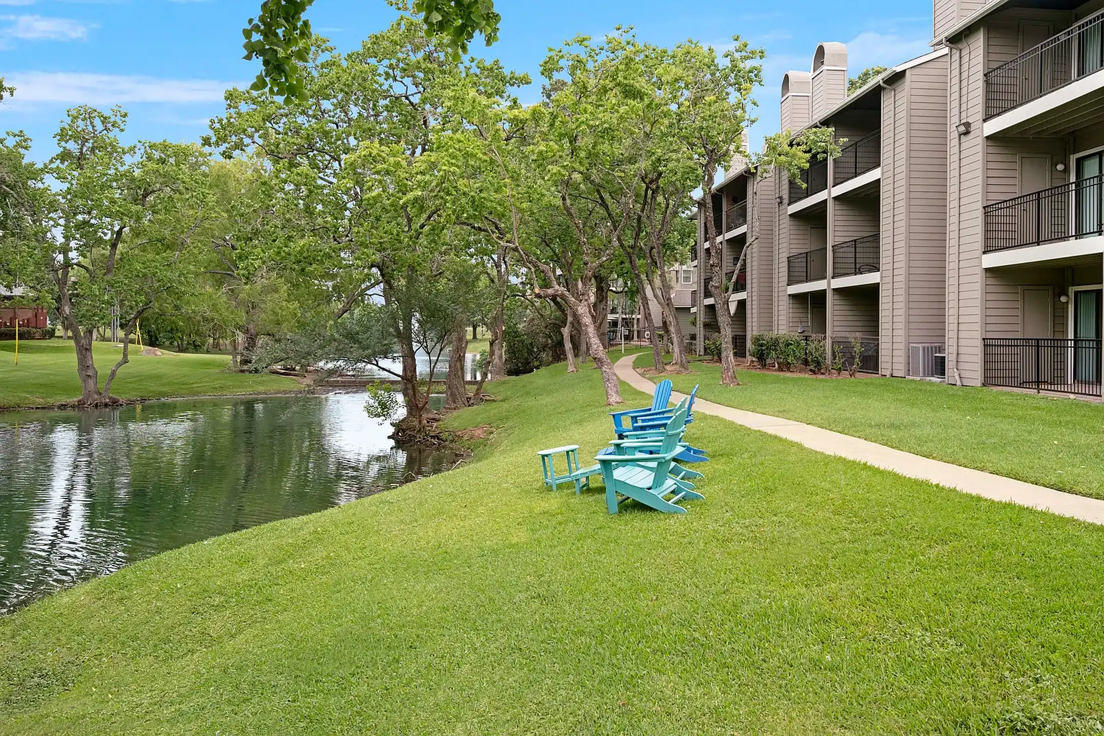 Foundations at River Crest & Lions Head - Sugar Land, TX 77478 ...