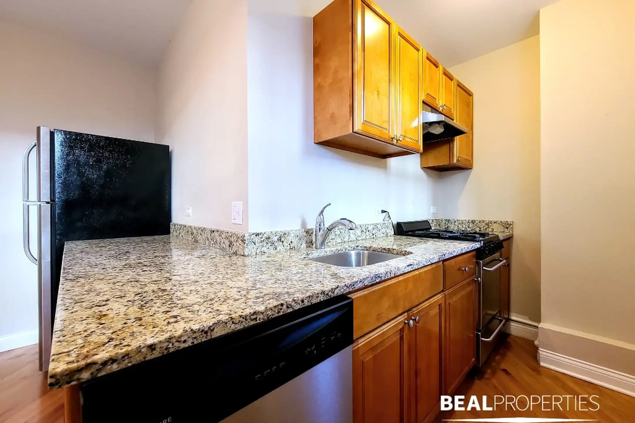 9418 N Green Bay Rdnull