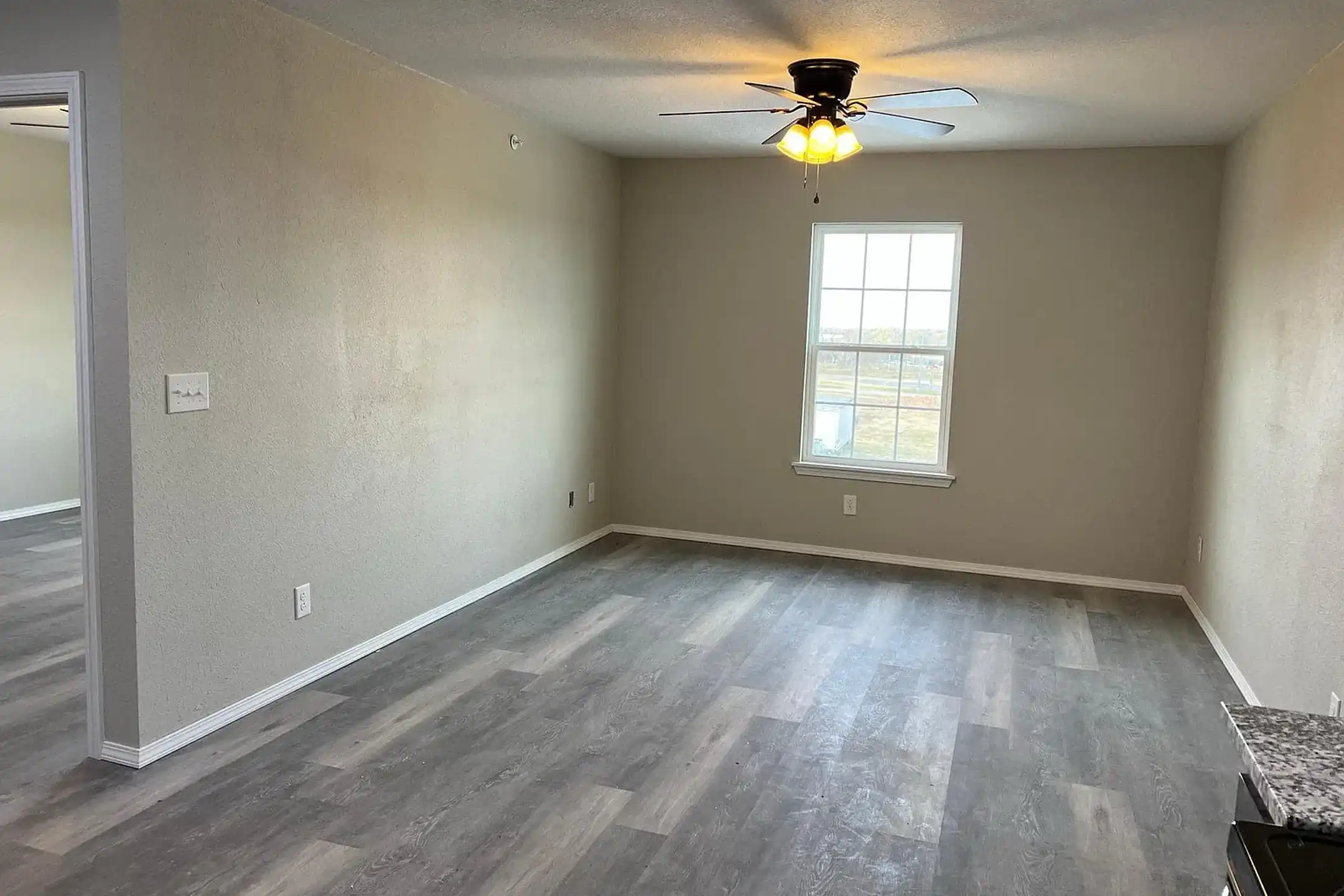 Village at Wingfield - Webb City, MO 64870 | ApartmentGuide.com