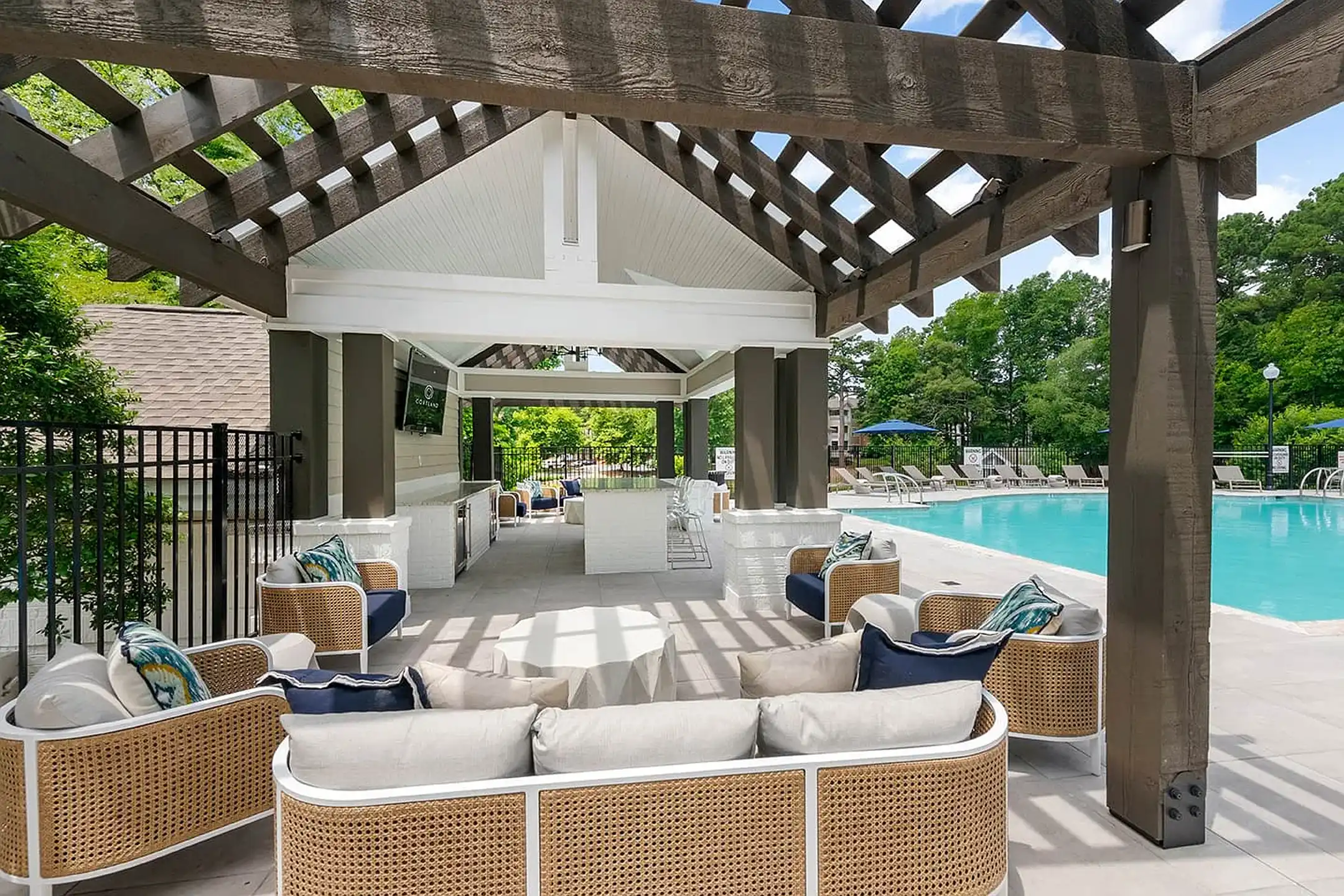 Cortland Highcroft - Cary, NC 27519 | ApartmentGuide.com