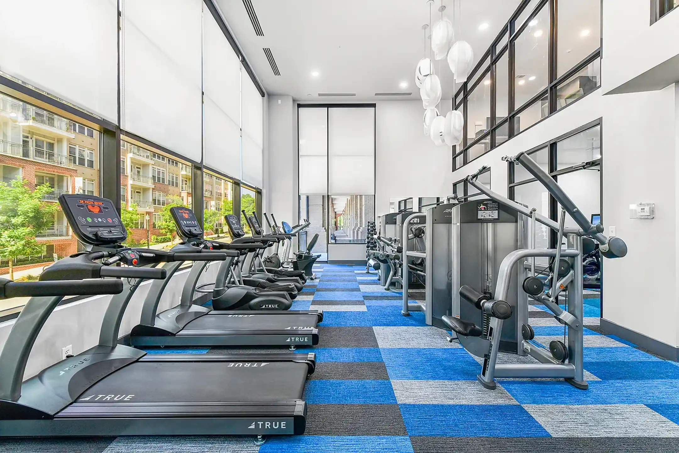 MAA Buckhead - Atlanta, GA 30305 | ApartmentGuide.com