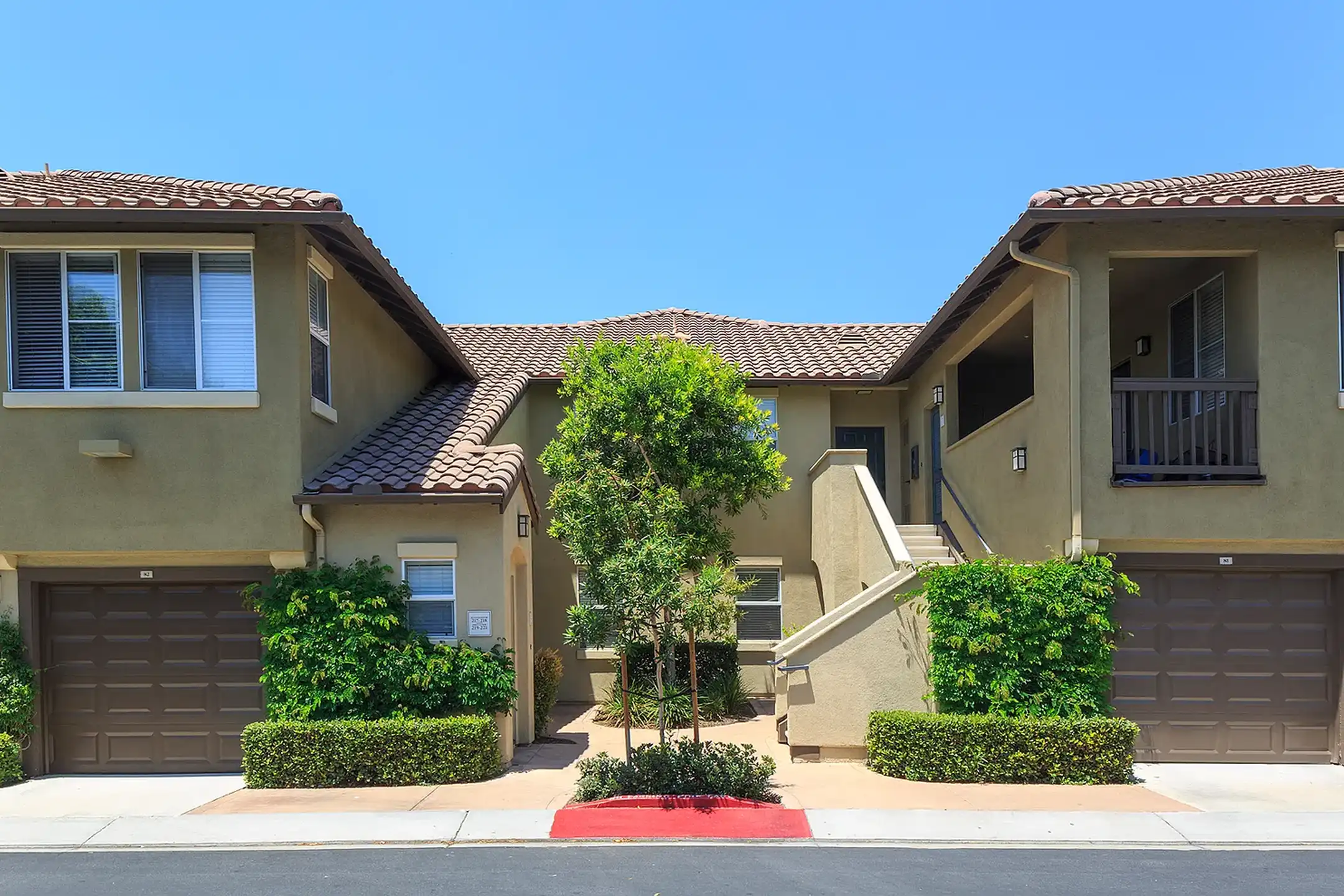 Solana Apartment Homes - Irvine, CA 92602 | ApartmentGuide.com
