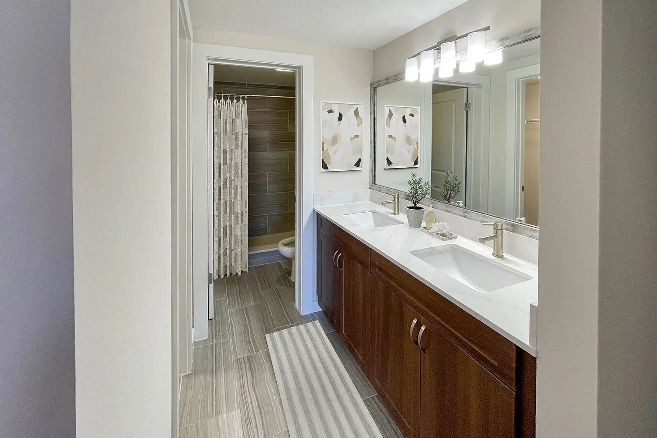 Mizner Park Apartments - Boca Raton, FL 33432 | ApartmentGuide.com, image size:2160x1440