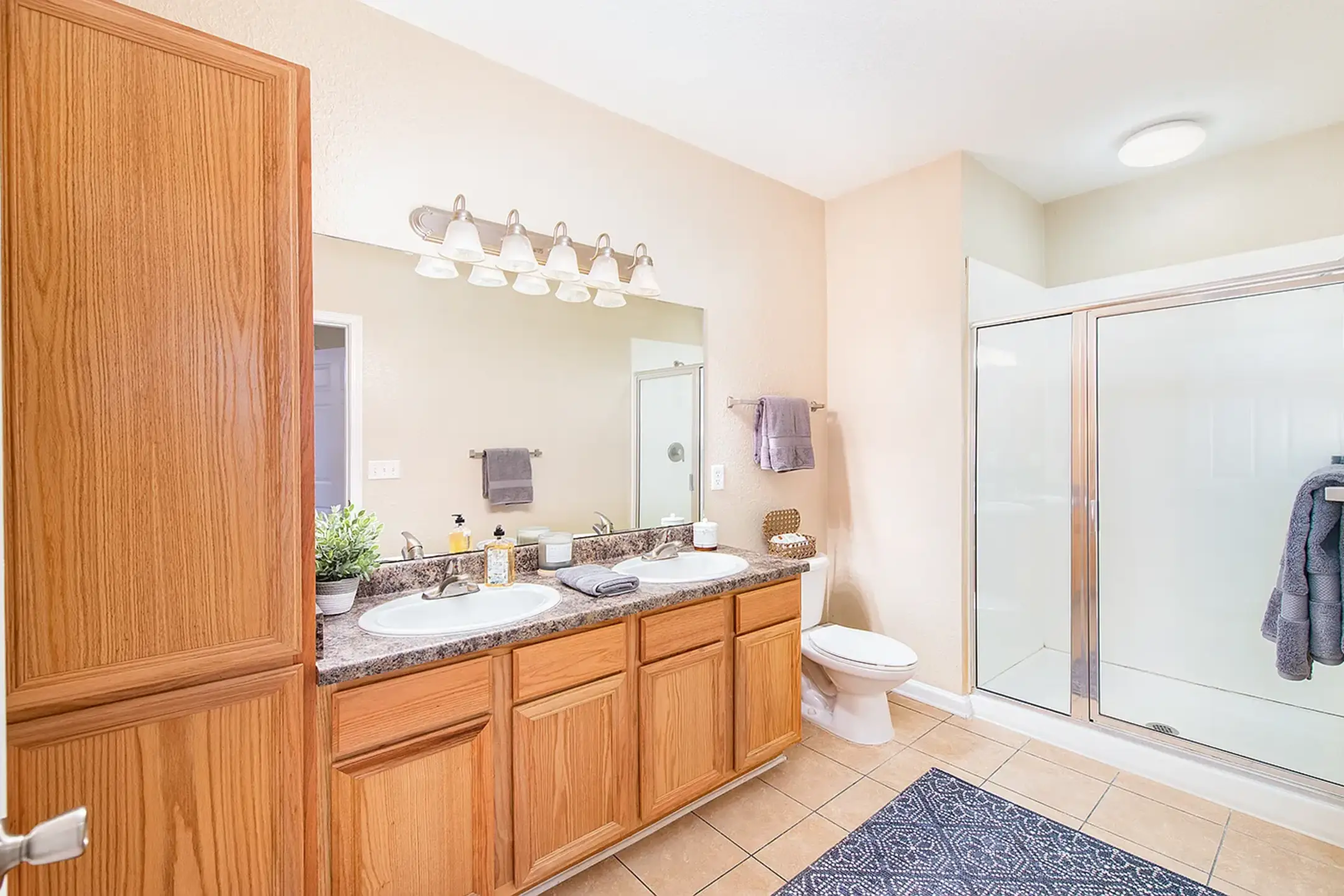MAA Mandarin Lakes - Jacksonville, FL 32257 | ApartmentGuide.com