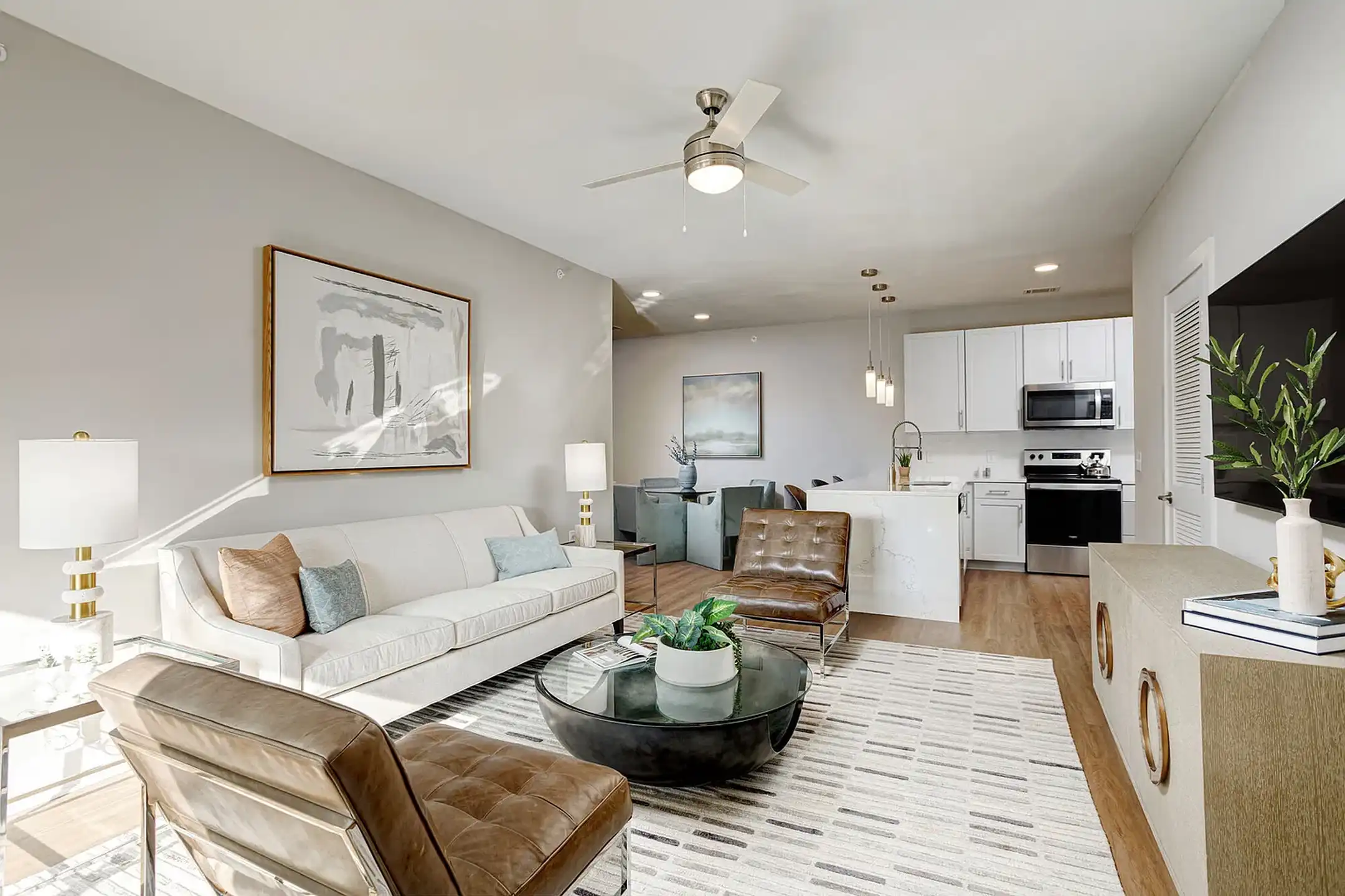 Clear Creek Springdale Apartments - Springdale, AR 72762 ... - Luxury Apartments In Springdale Arkansas