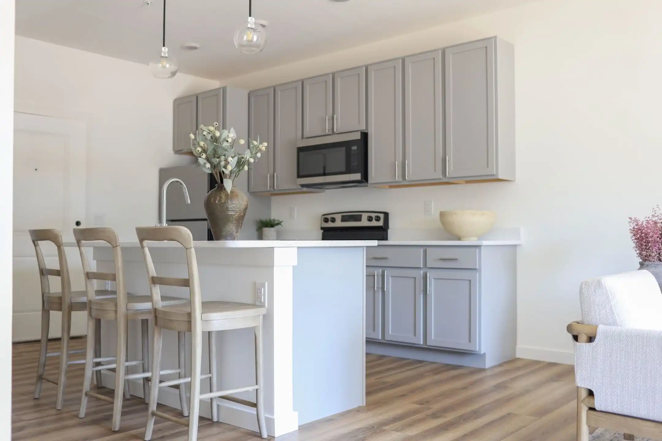 5543 E North Carolina 150 Hwy unit Wynnie - 2B - Maiden, NC 28650 ...