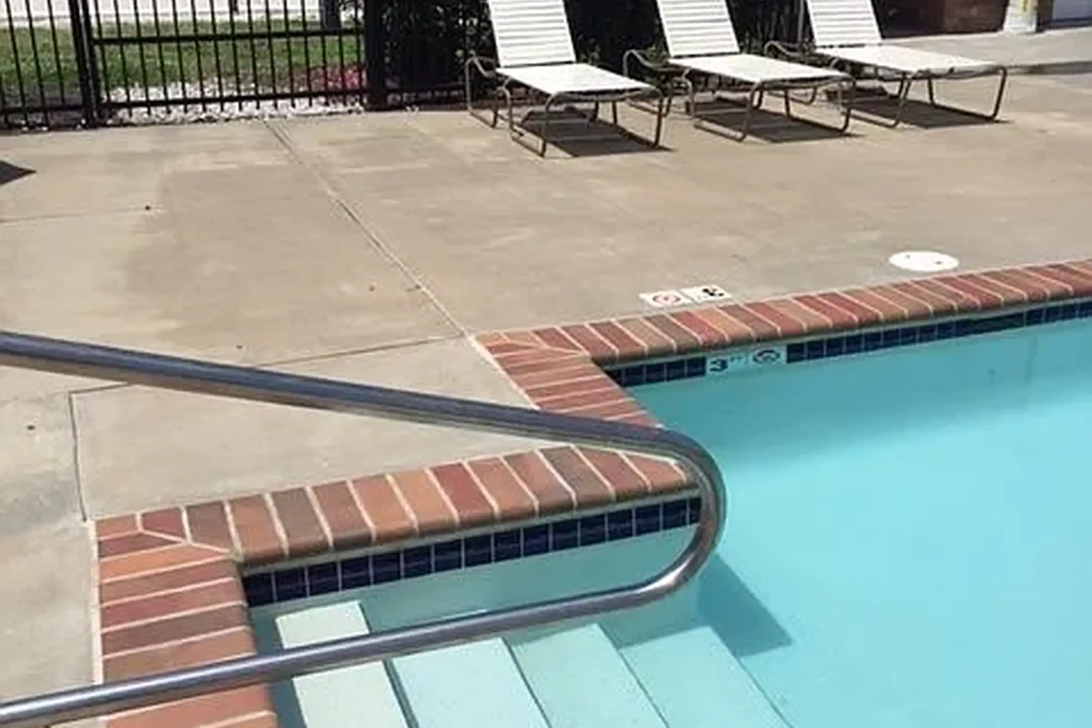 The Suites at Port Warwick - Newport News, VA 23606 | ApartmentGuide.com