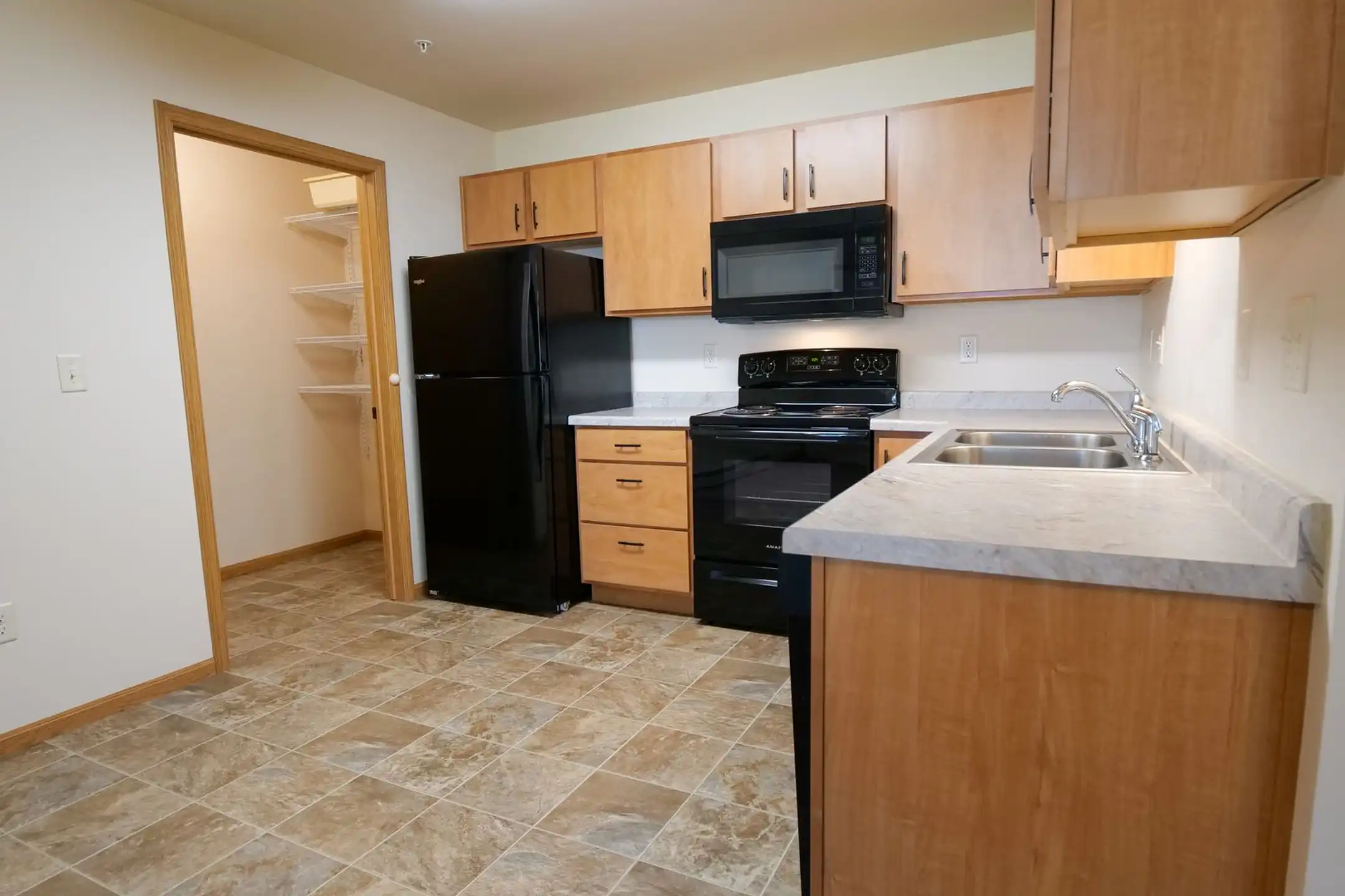 Curated visual reference: Visual Reference: 1321 1323 1325 1327 Pep S Drive Medford Wi 54451