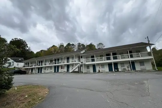 375 tobacco rd cullowhee nc 28723 Studio Apartments for Rent in Waynesville, NC