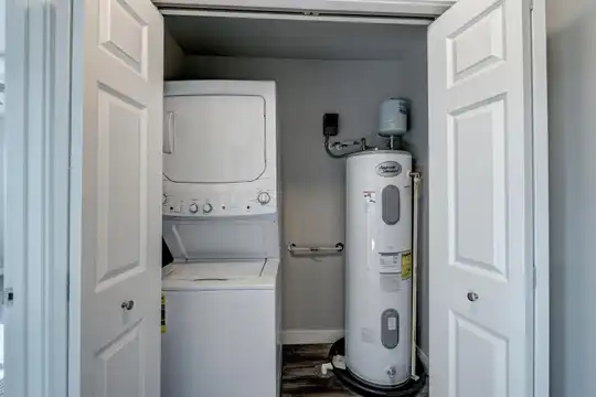 4805 5th St - Rapid City, South Dakota 57701 | ApartmentGuide.com