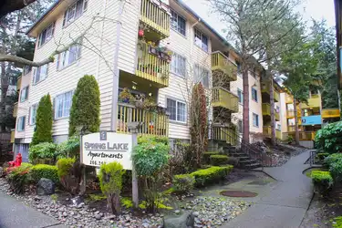 Spring Lake Apartments - Seattle, WA 98125 | ApartmentGuide.com