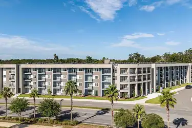 Element Apartments at Celebration Pointe - Gainesville, FL 32608