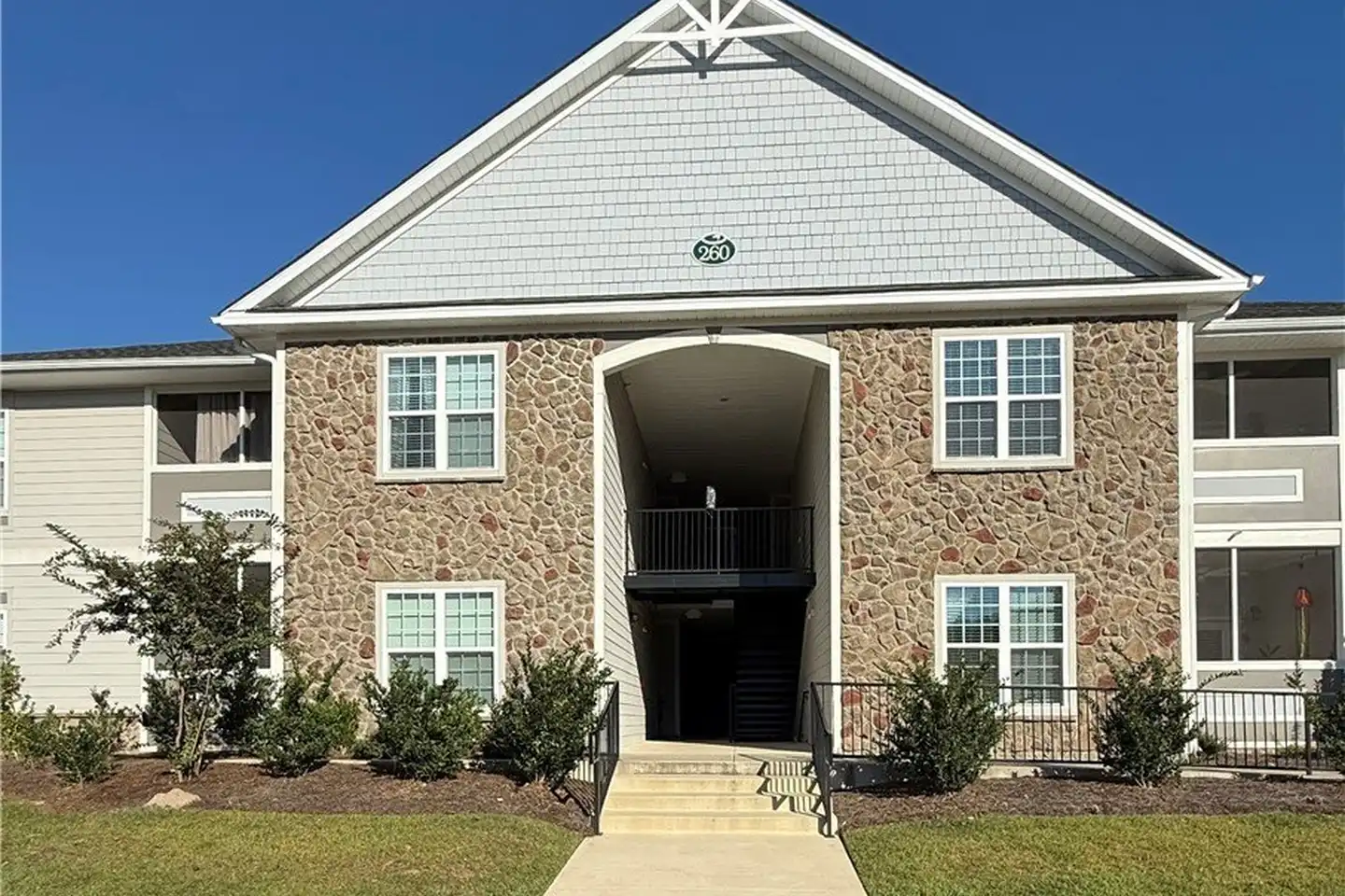 260 Gallery Drive #102 - Spring Lake, NC 28390 | ApartmentGuide.com