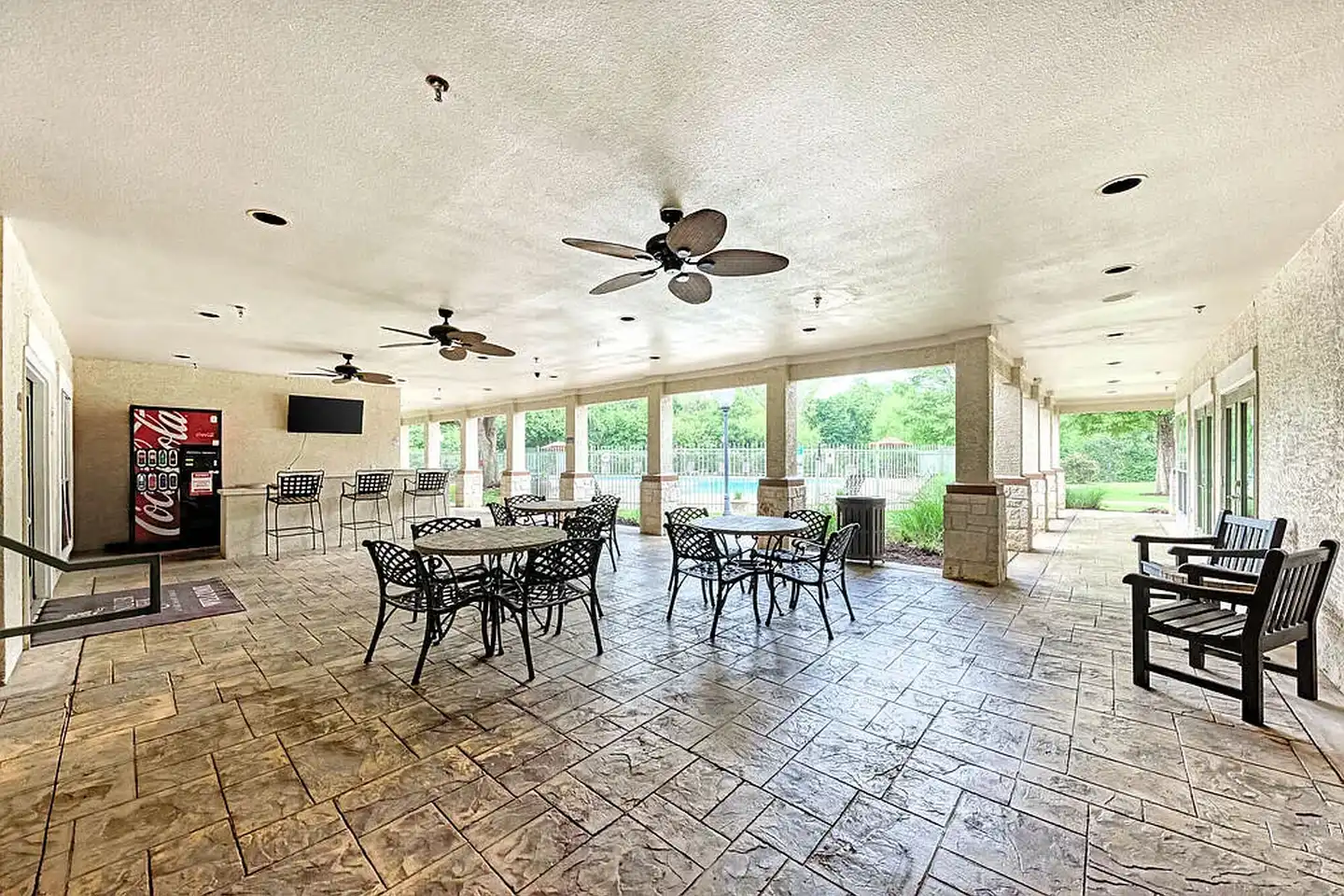 Chandler Creek - Round Rock, TX 78665 | ApartmentGuide.com