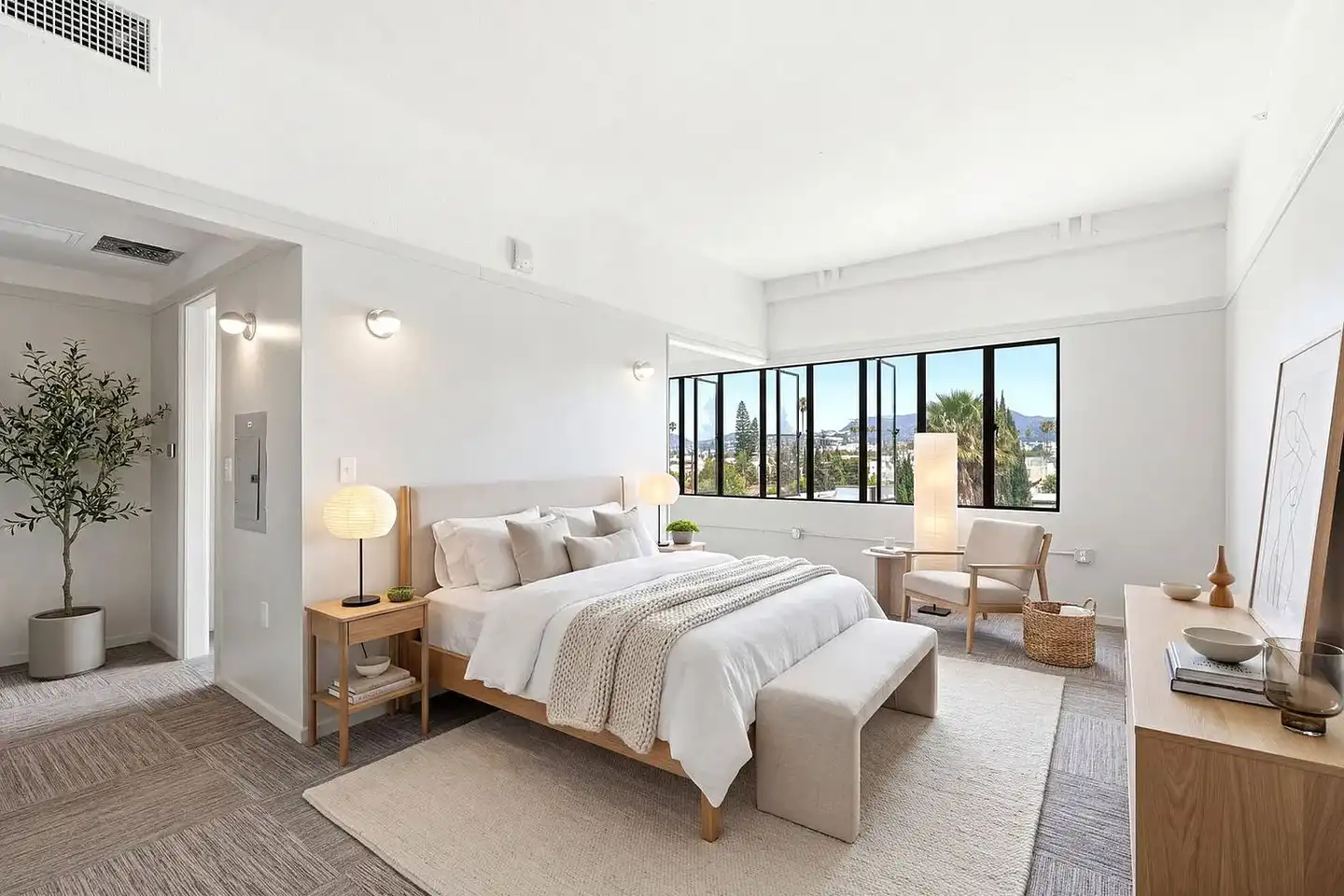 5128 Marathon St - Los Angeles, CA 90038 | ApartmentGuide.com