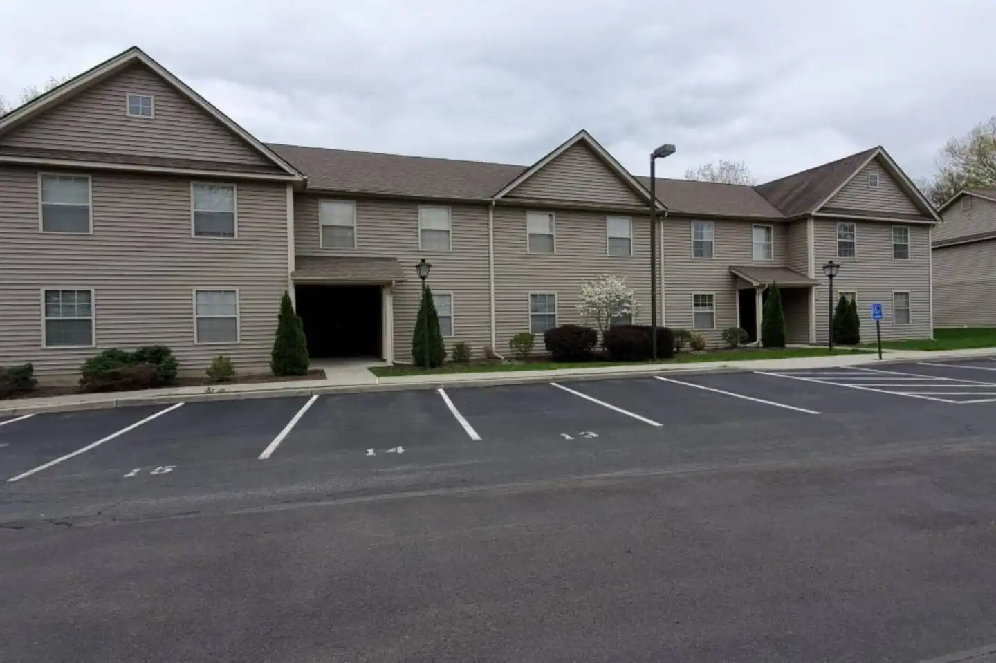 194 E Main St #9 - Walden, NY 12586 | ApartmentGuide.com