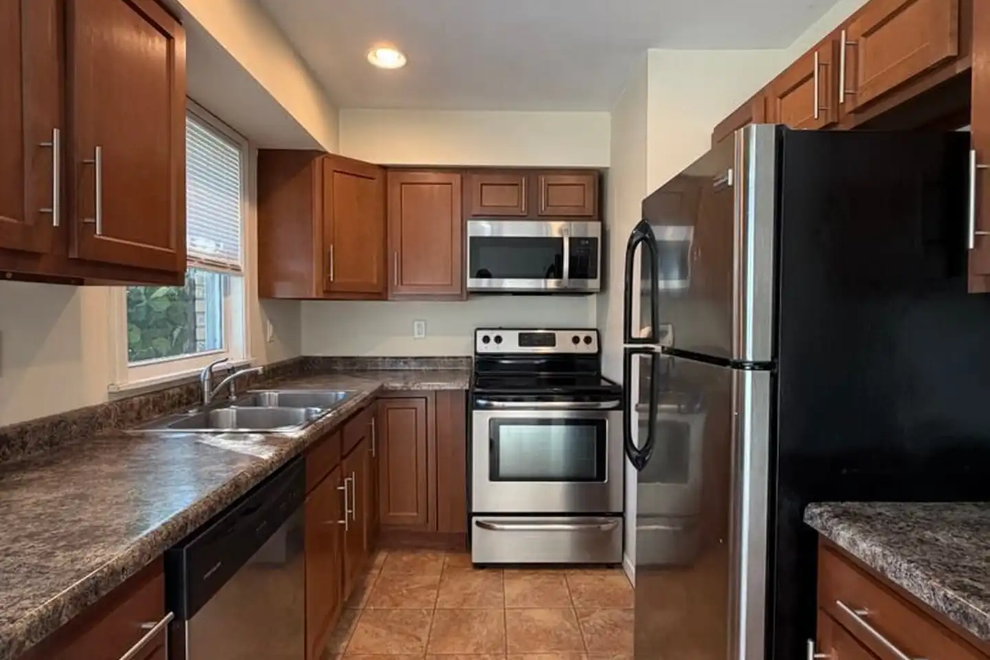 310 Lincoln St - Sheldon, IL 60966 | ApartmentGuide.com