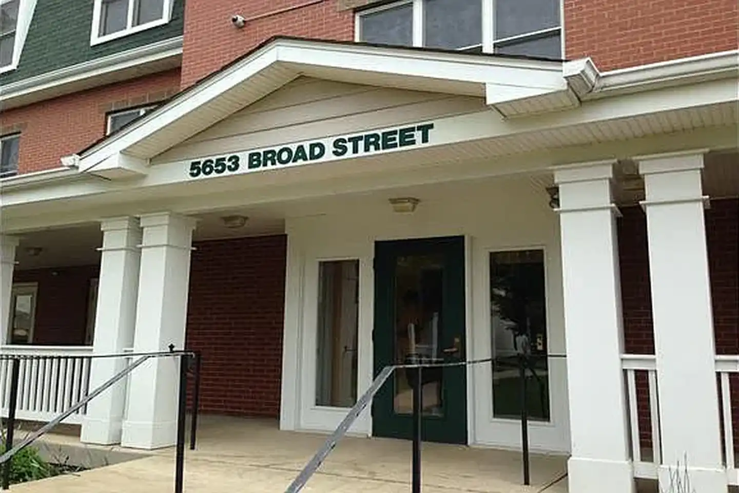 Pennley Commons - Pittsburgh, PA 15206 | ApartmentGuide.com