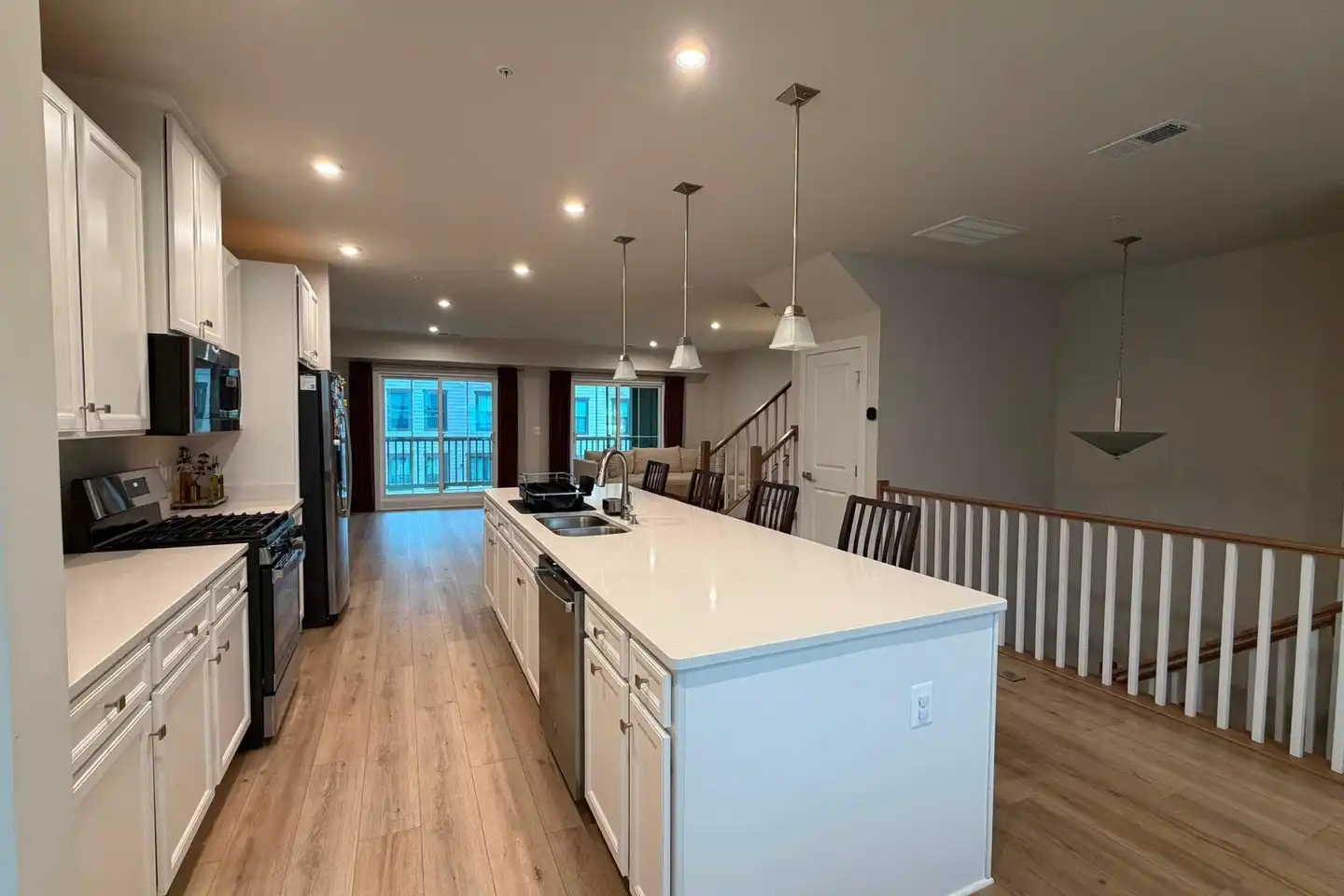 14558 GEORGE CARTER Way #118 - Chantilly, VA 20151 | ApartmentGuide.com