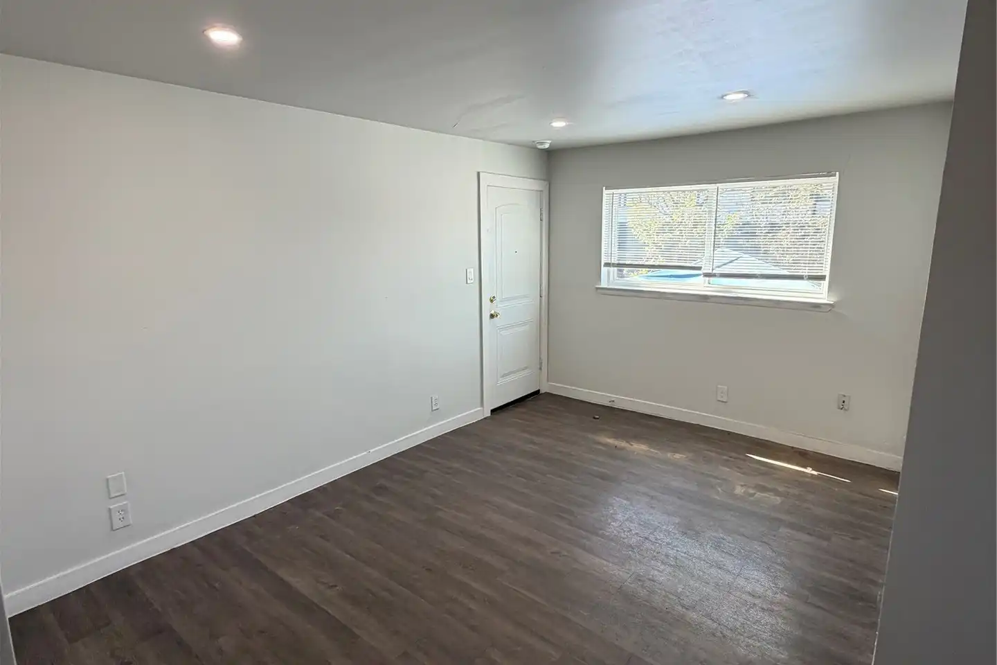 230 Starr St #101 - Dallas, TX 75203 | ApartmentGuide.com