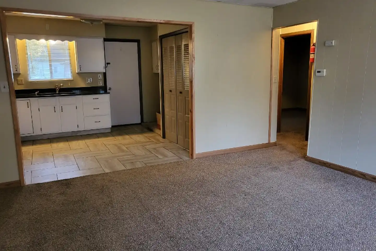 421 S Grant St unit 2 - Sullivan, IL 61951 | ApartmentGuide.com