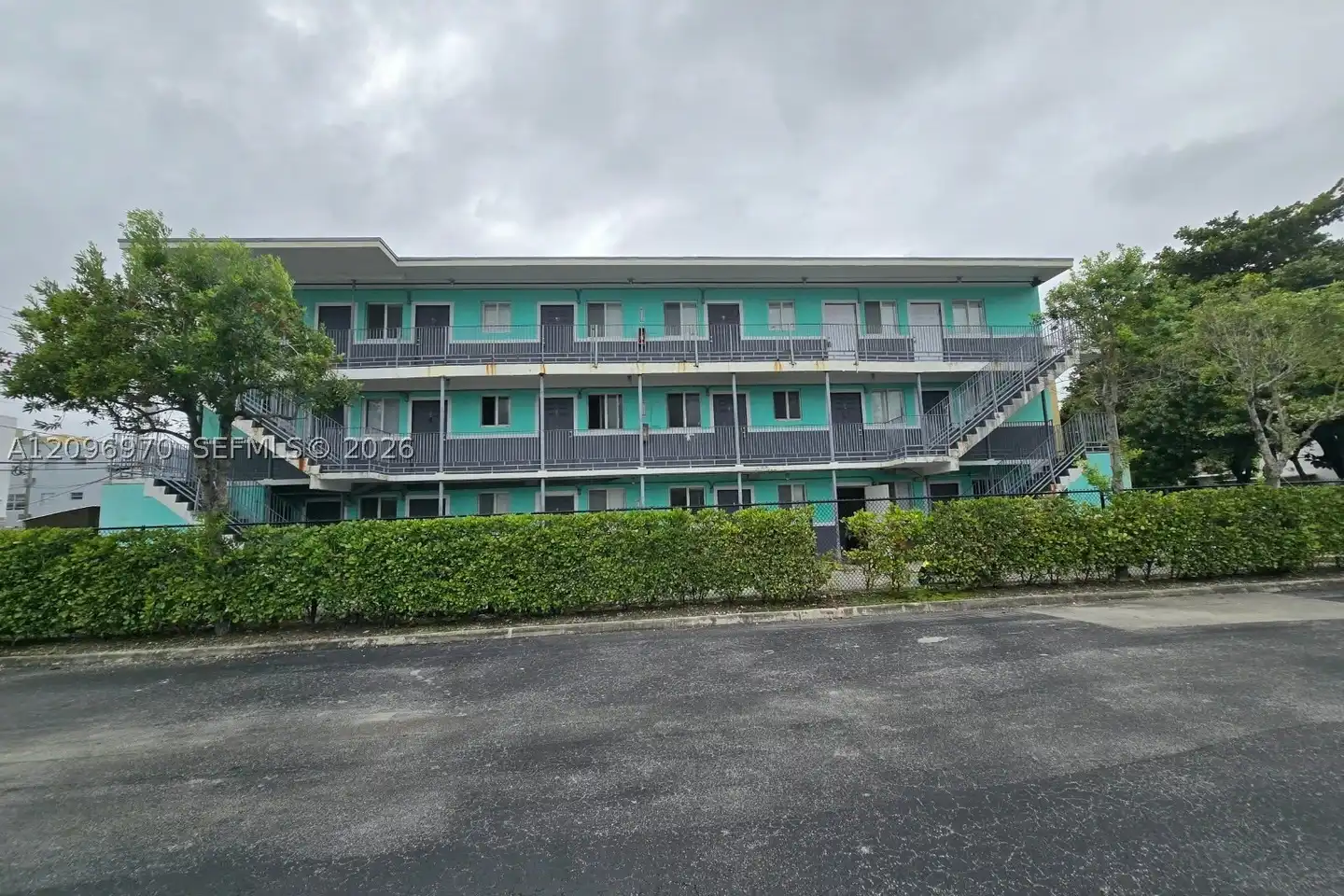 535 NW 7th St #12 - Miami, FL 33136 | ApartmentGuide.com