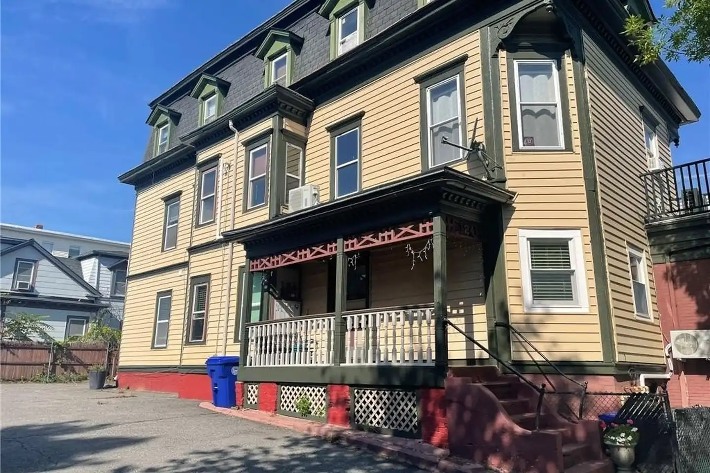 124 Almy St - Providence, RI 02909 | ApartmentGuide.com
