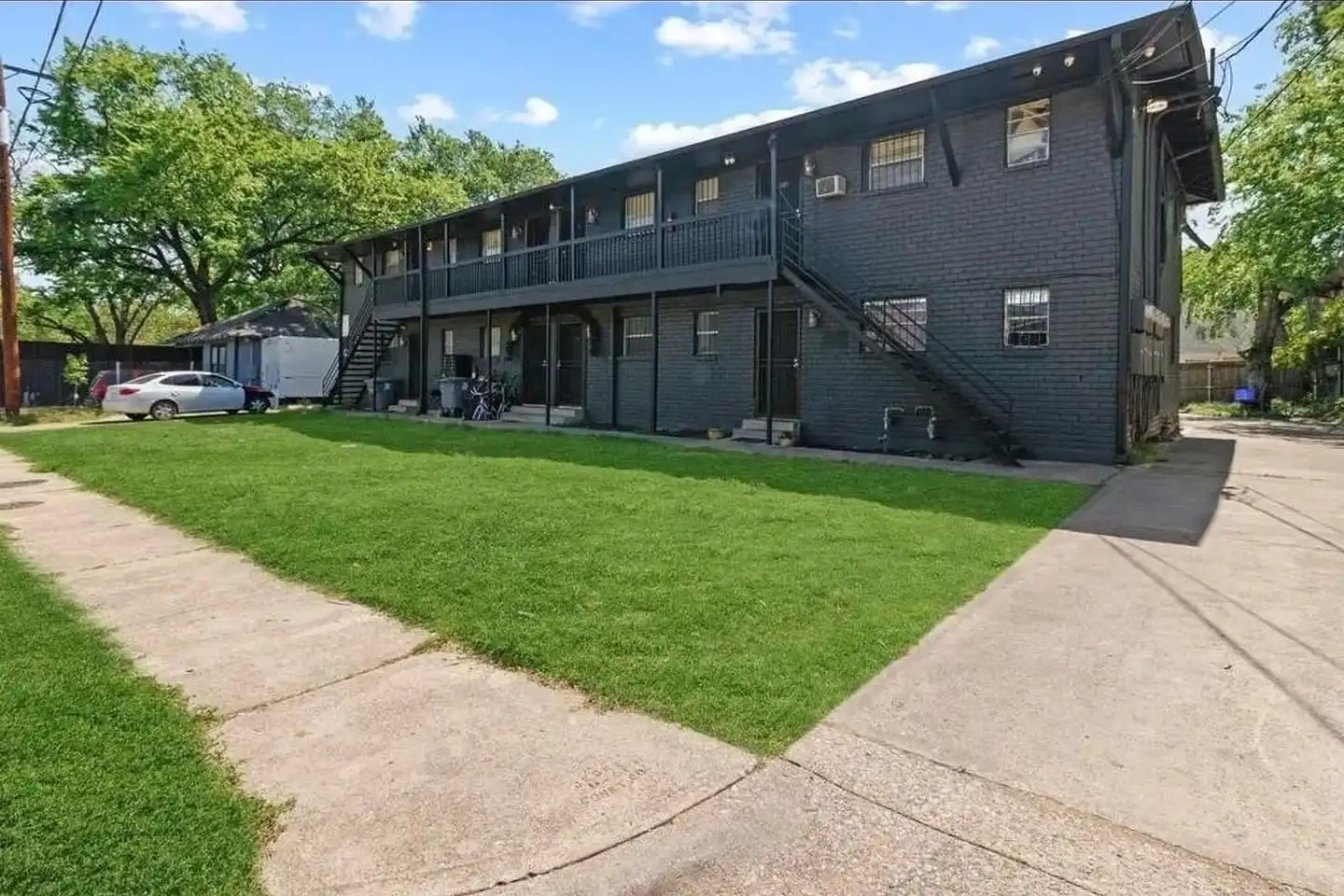 3910 Polly St #101 - Dallas, TX 75210 | ApartmentGuide.com