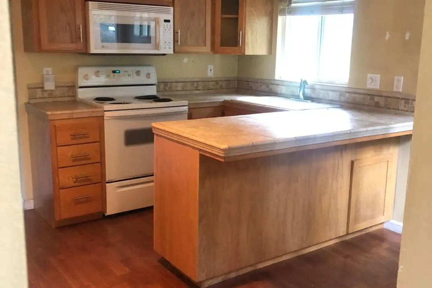 3251 Rogue River Hwy unit #6 - Grants Pass, OR 97527 | ApartmentGuide.com